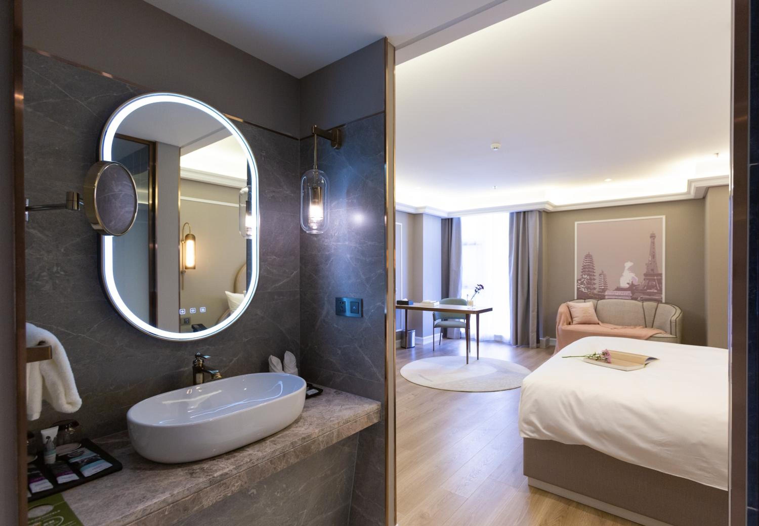 Privilige King Room - Photo 1
