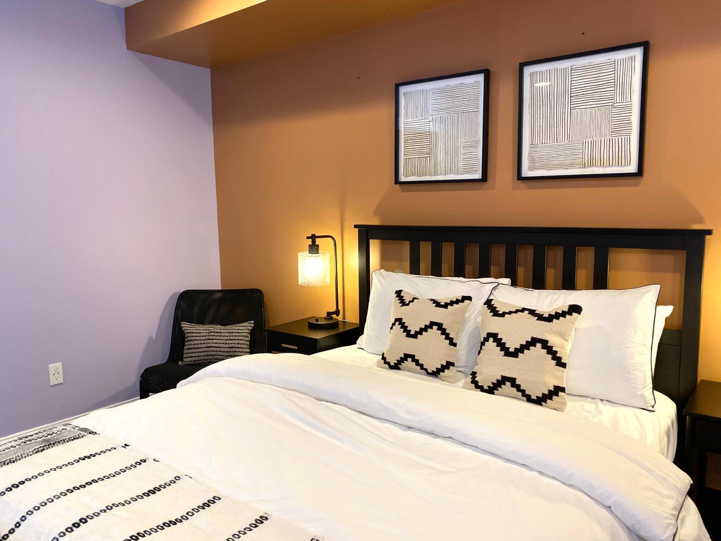 Queen Room - Photo 14