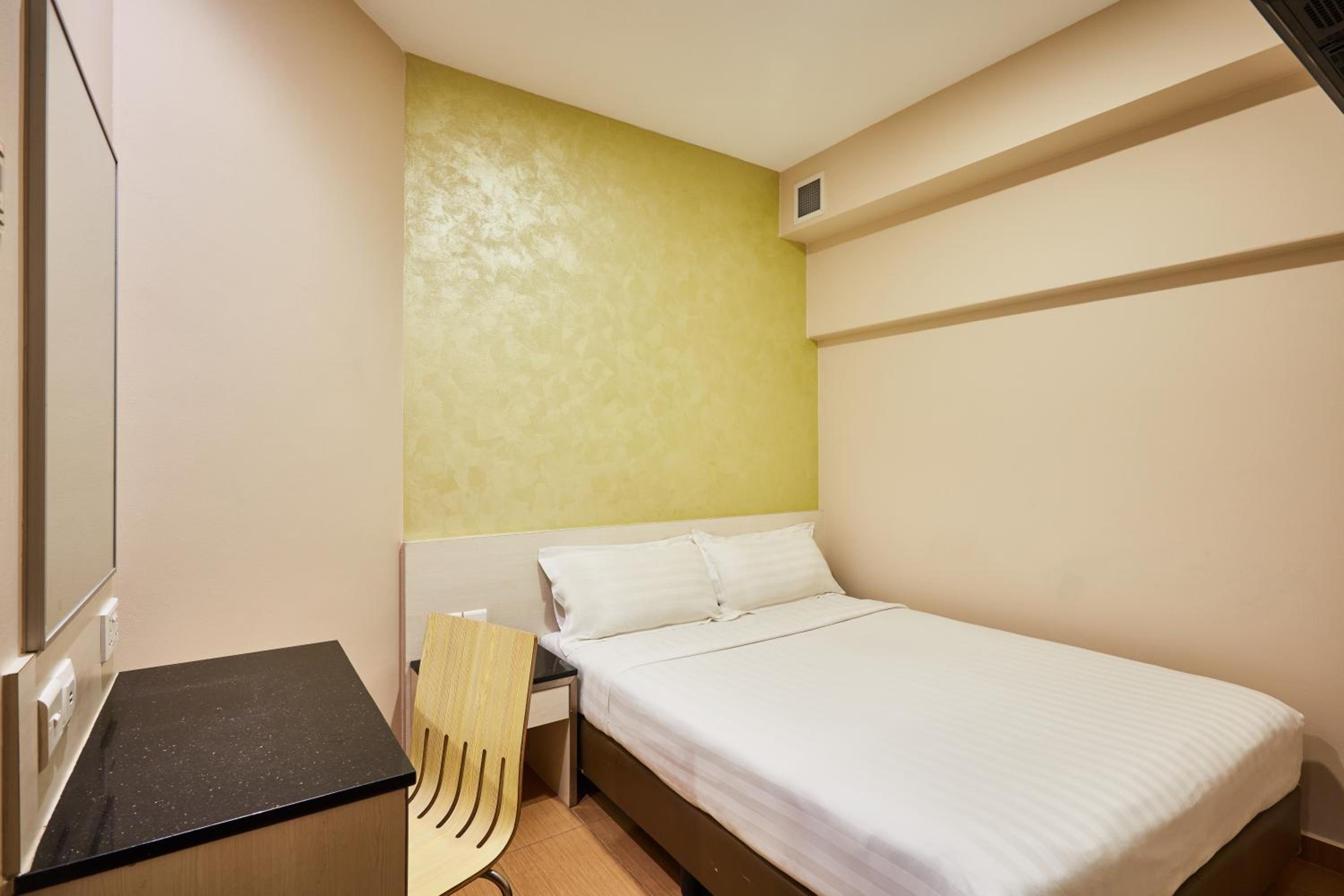Standard Double Room (No Window) photo 2
