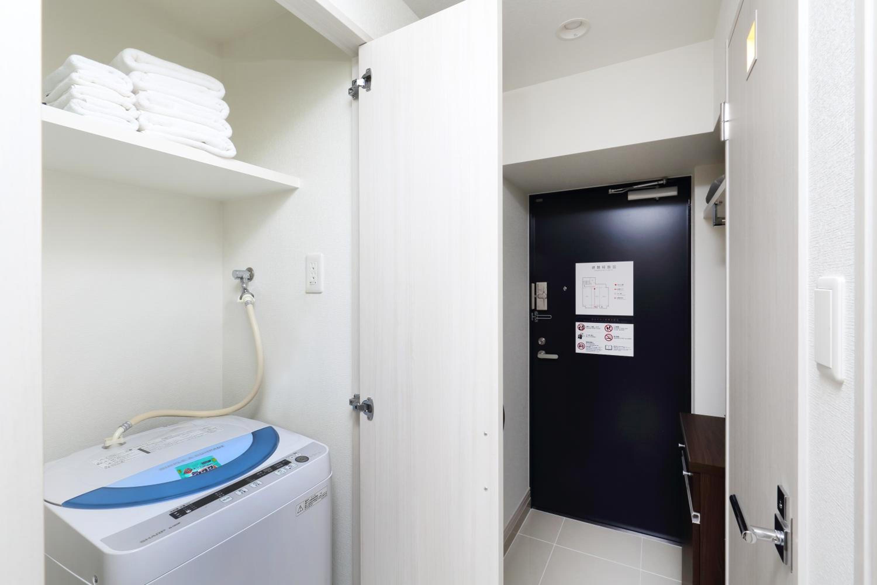 Economy Double Room - Photo 10