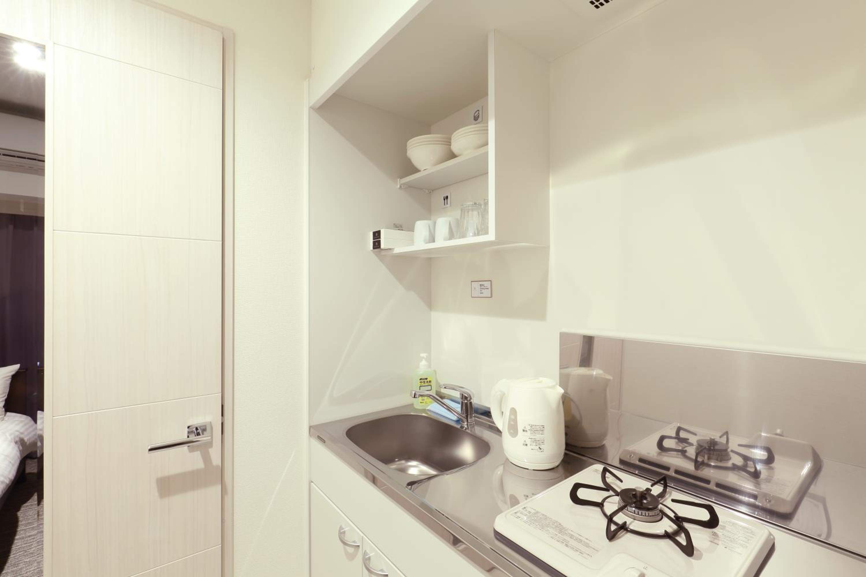 Economy Double Room - Photo 13