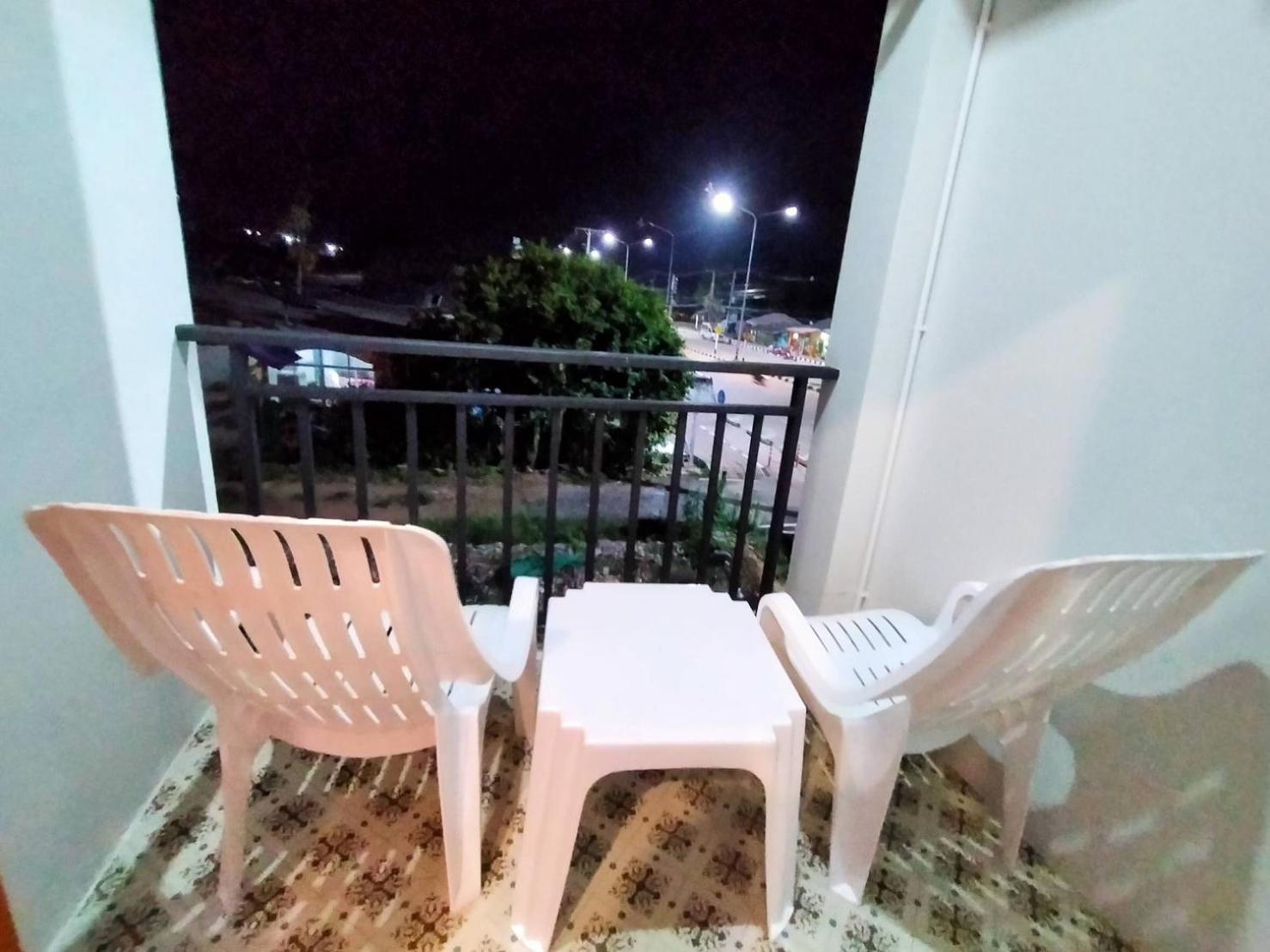 Deluxe Double Room with Balcony - Photo 2