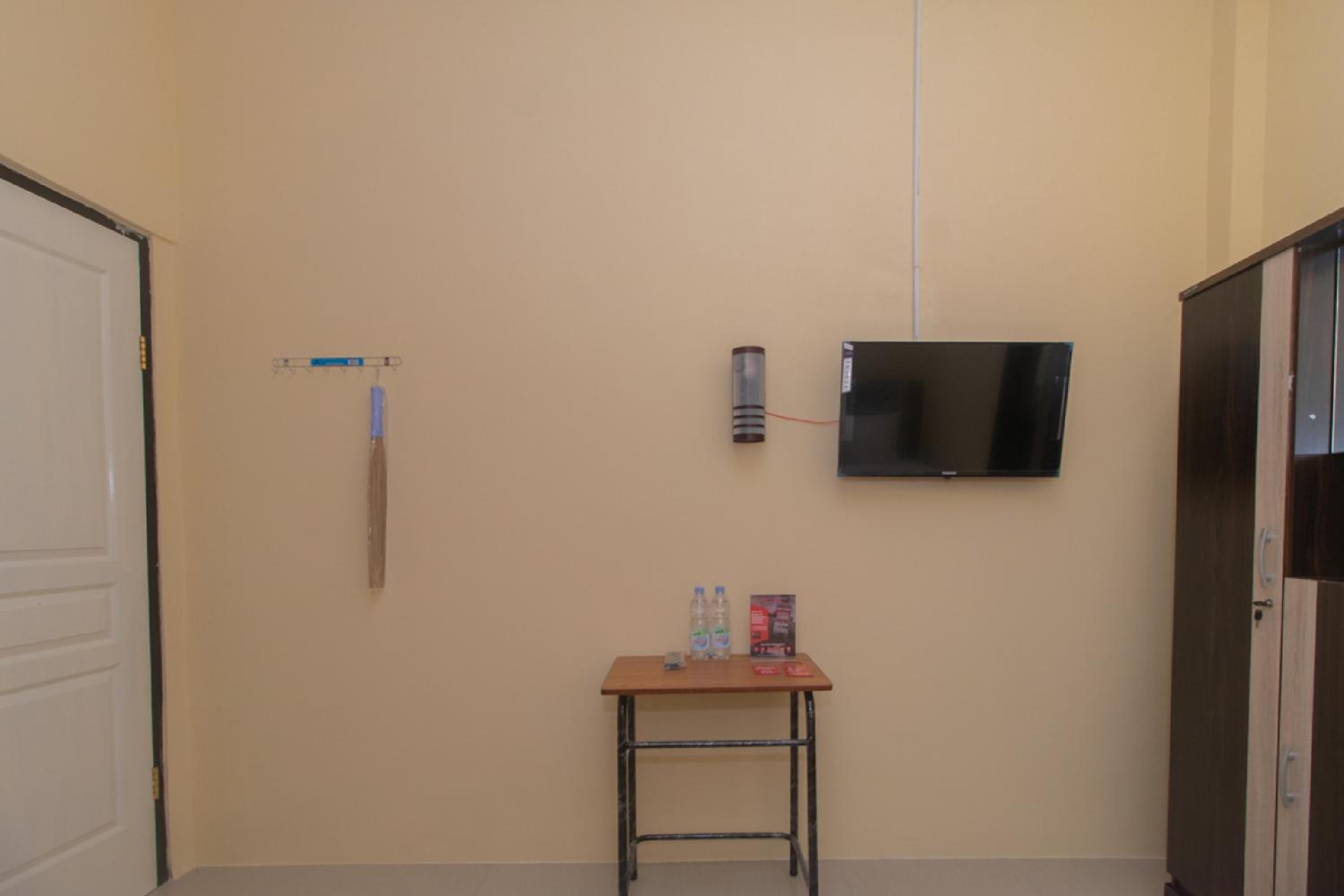 Standard Double Room - Photo 2