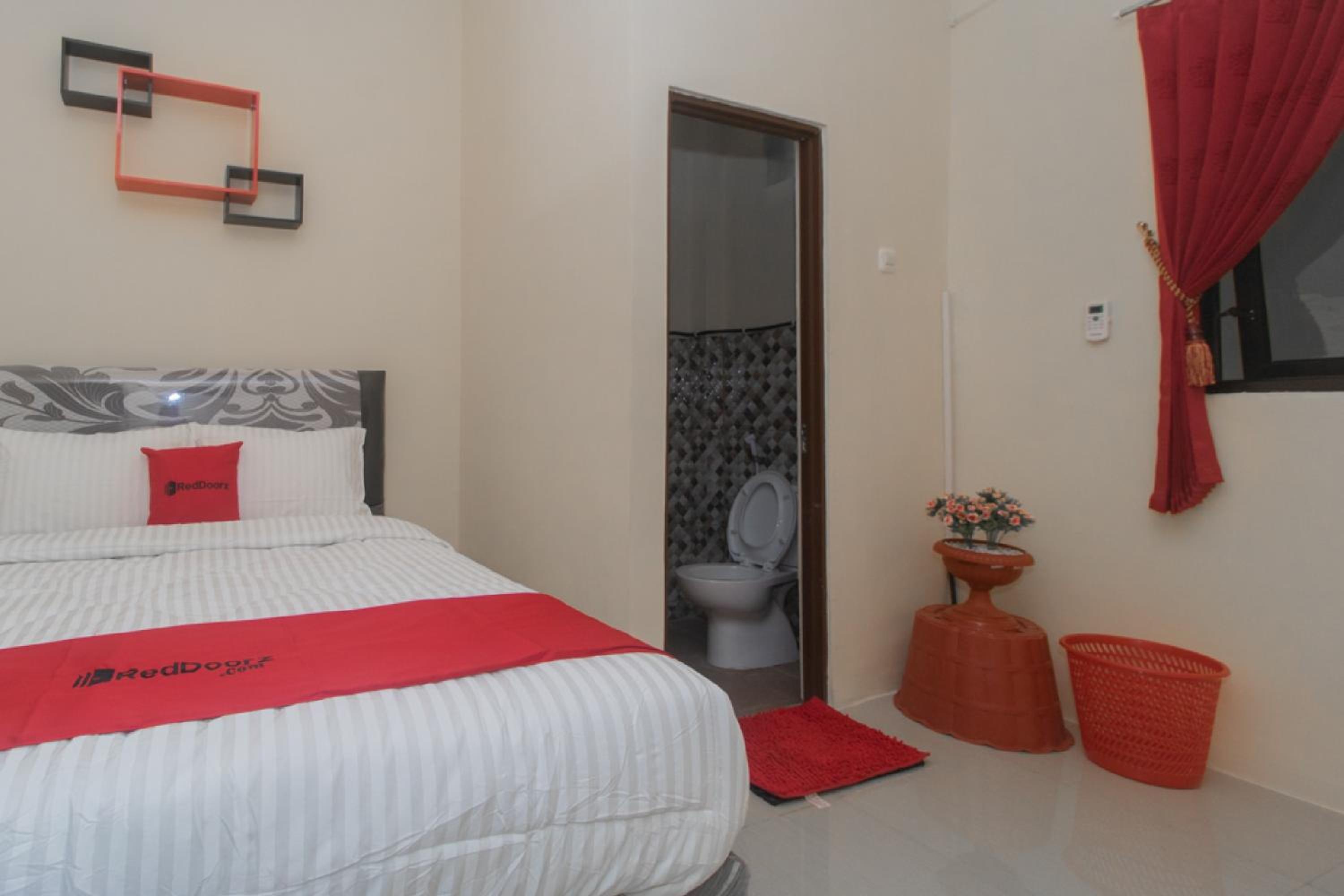 Standard Double Room - Photo 5