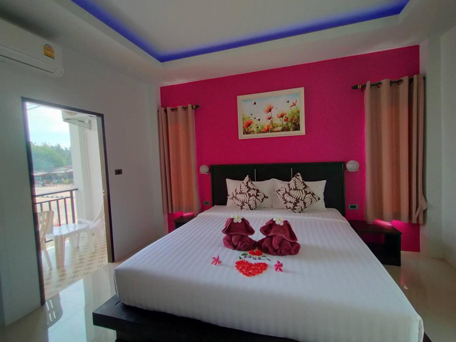 Double Room with Mountain View - Photo 14