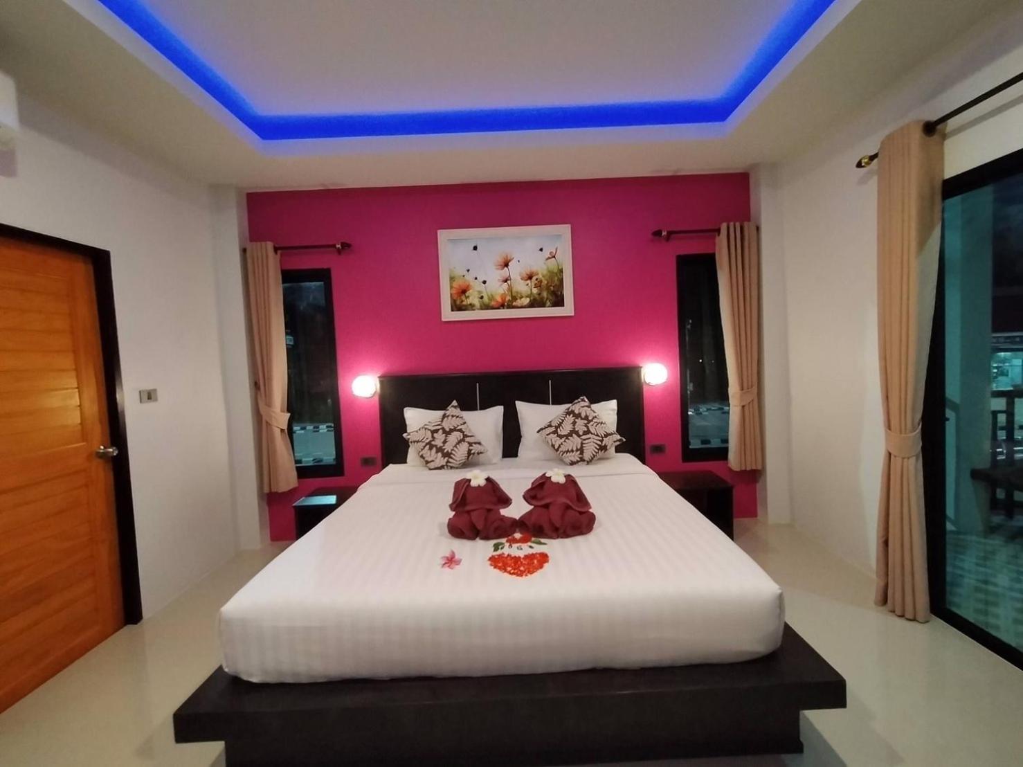 Double Room with Mountain View - Photo 12