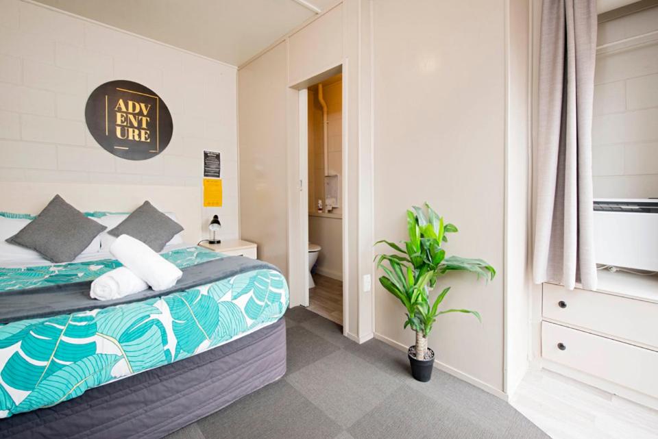 Double Room with Private Bathroom photo 3