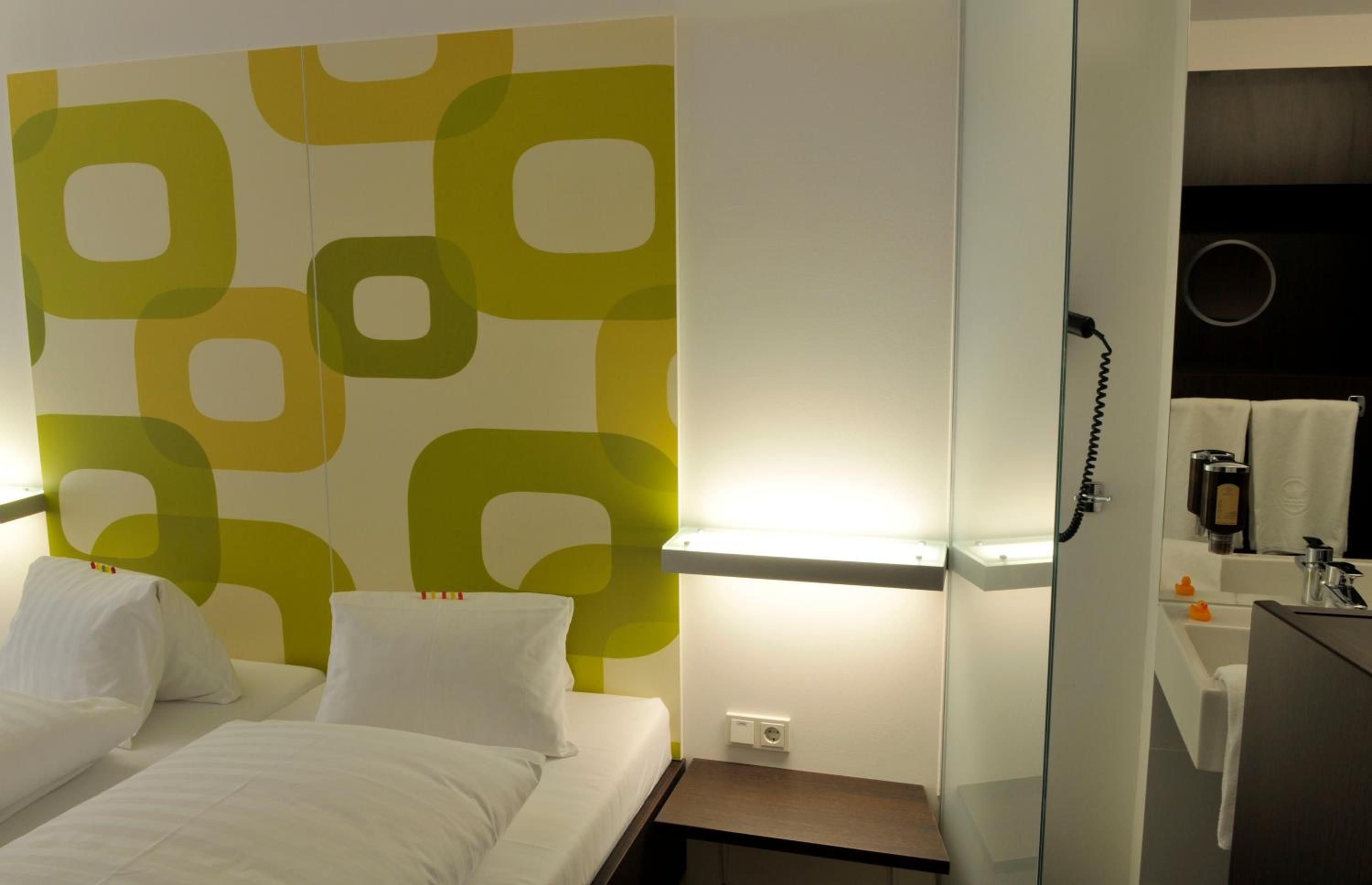 Standard Double Room - Photo 5