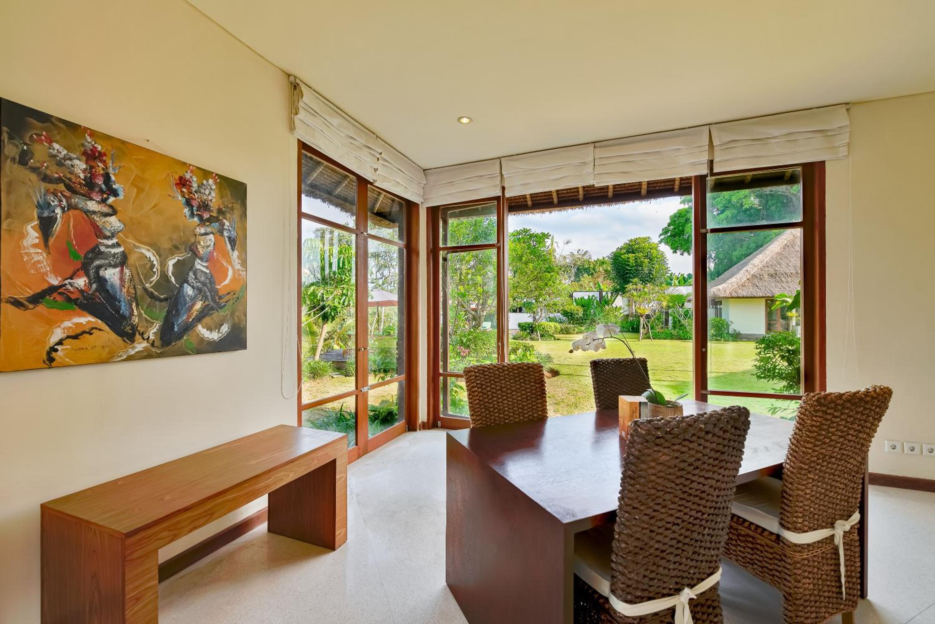 Four-Bedroom Villa with Private Pool photo 3