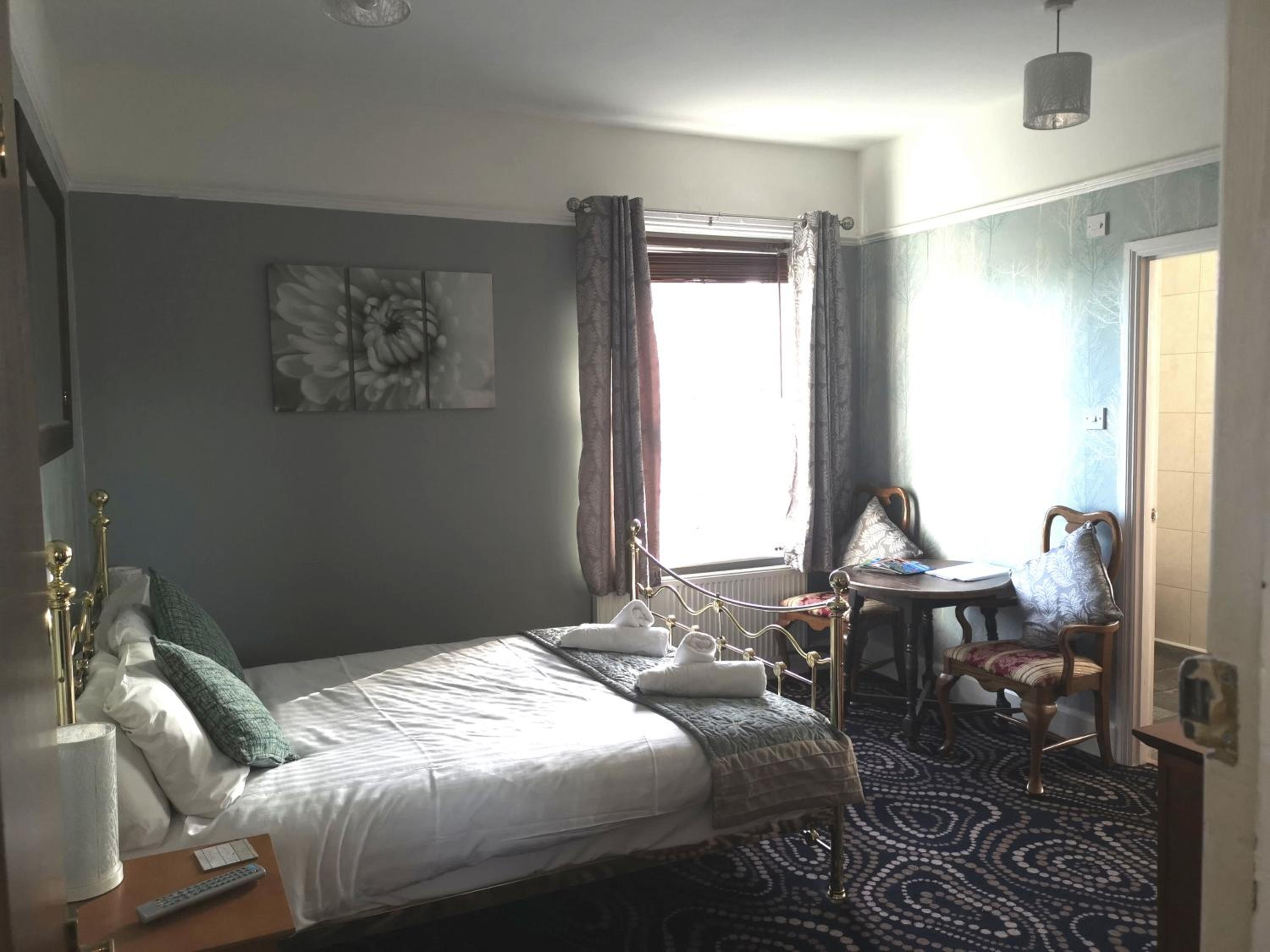 Double Room - Photo 2