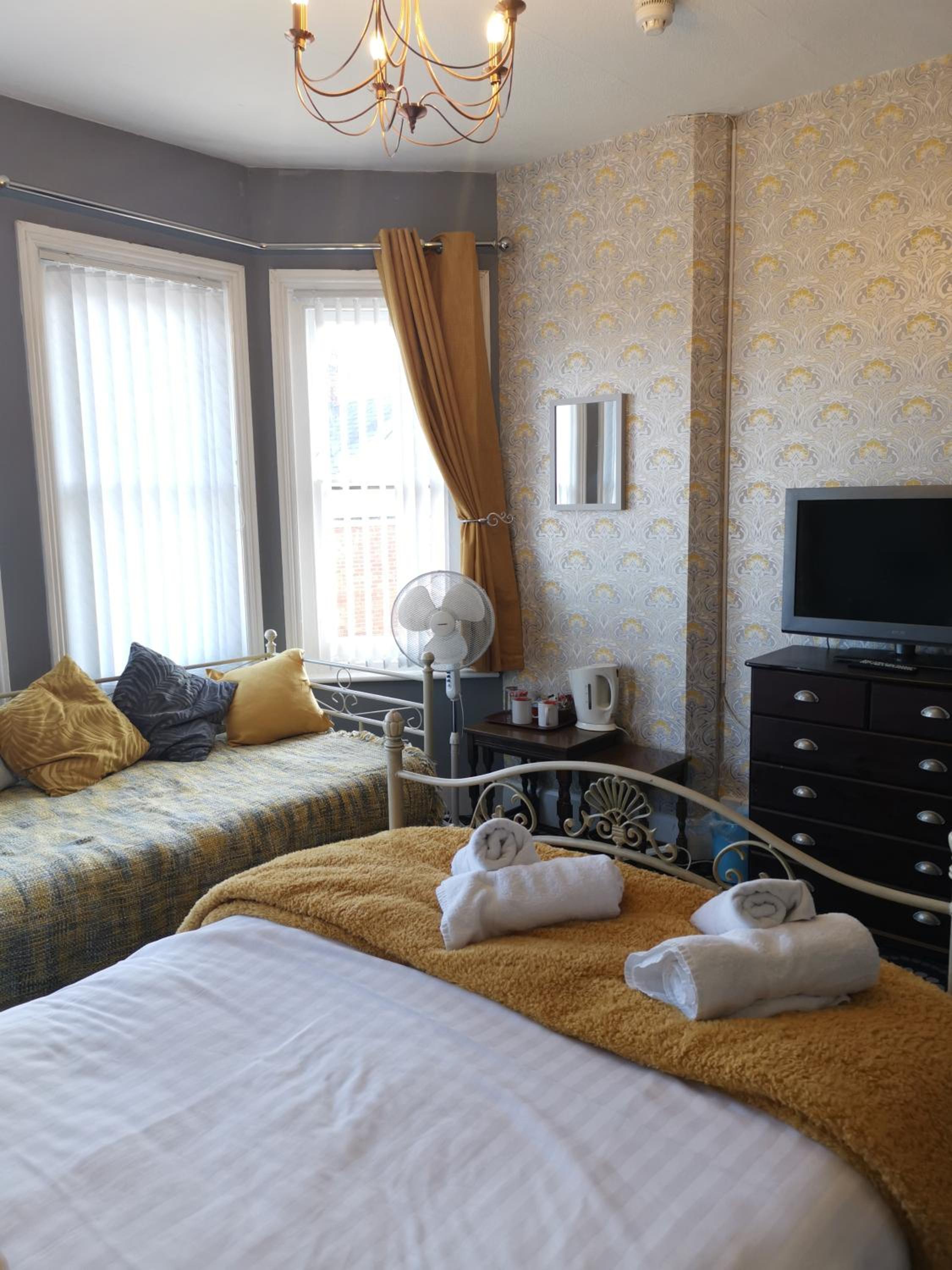 Triple Room - Photo 2