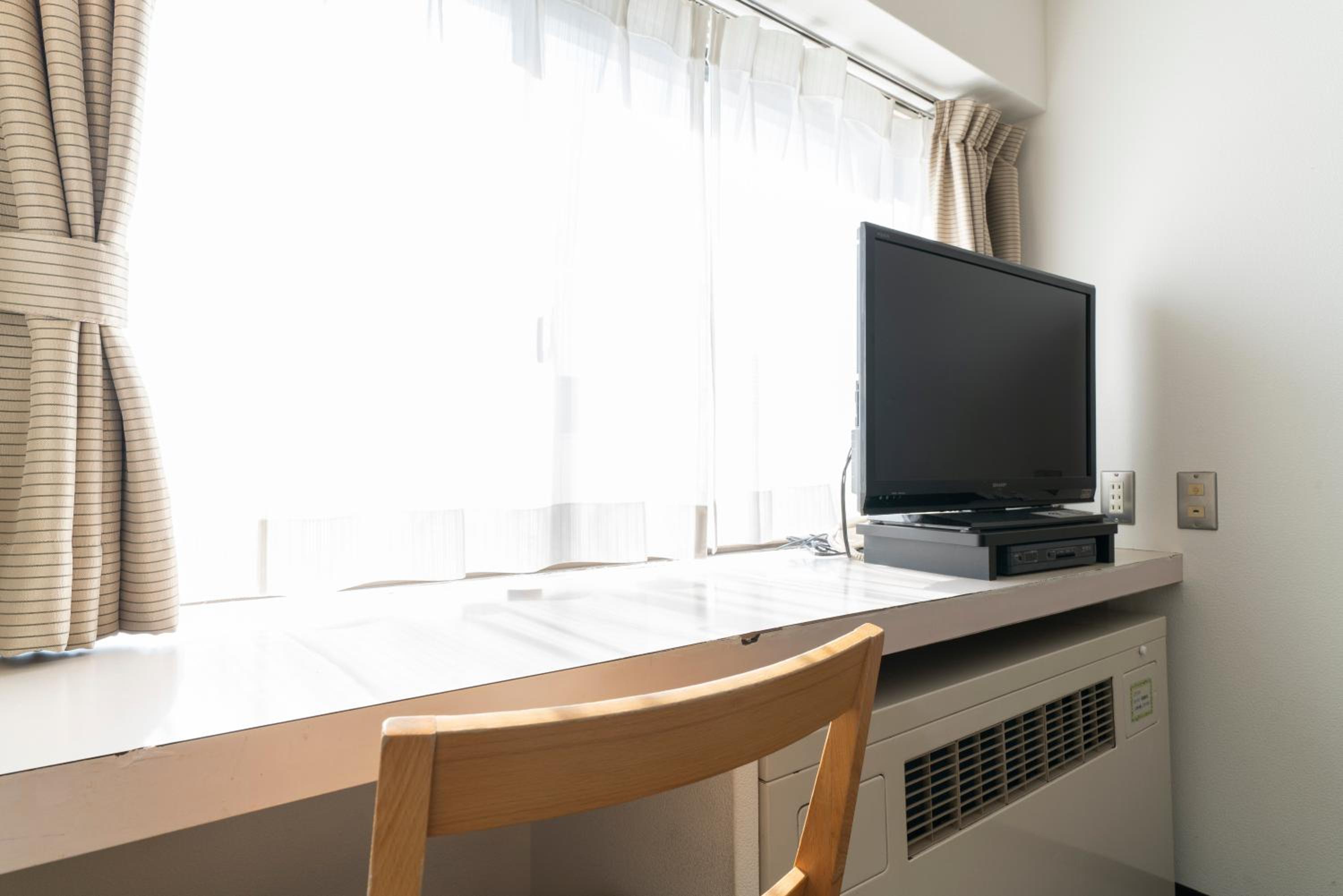 Twin Room - Photo 4