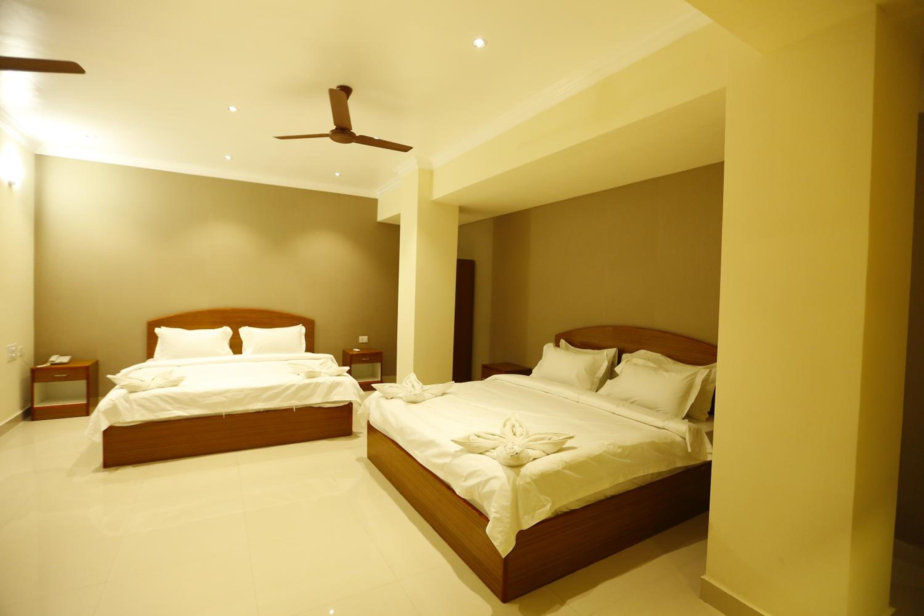 Family Room - Photo 9