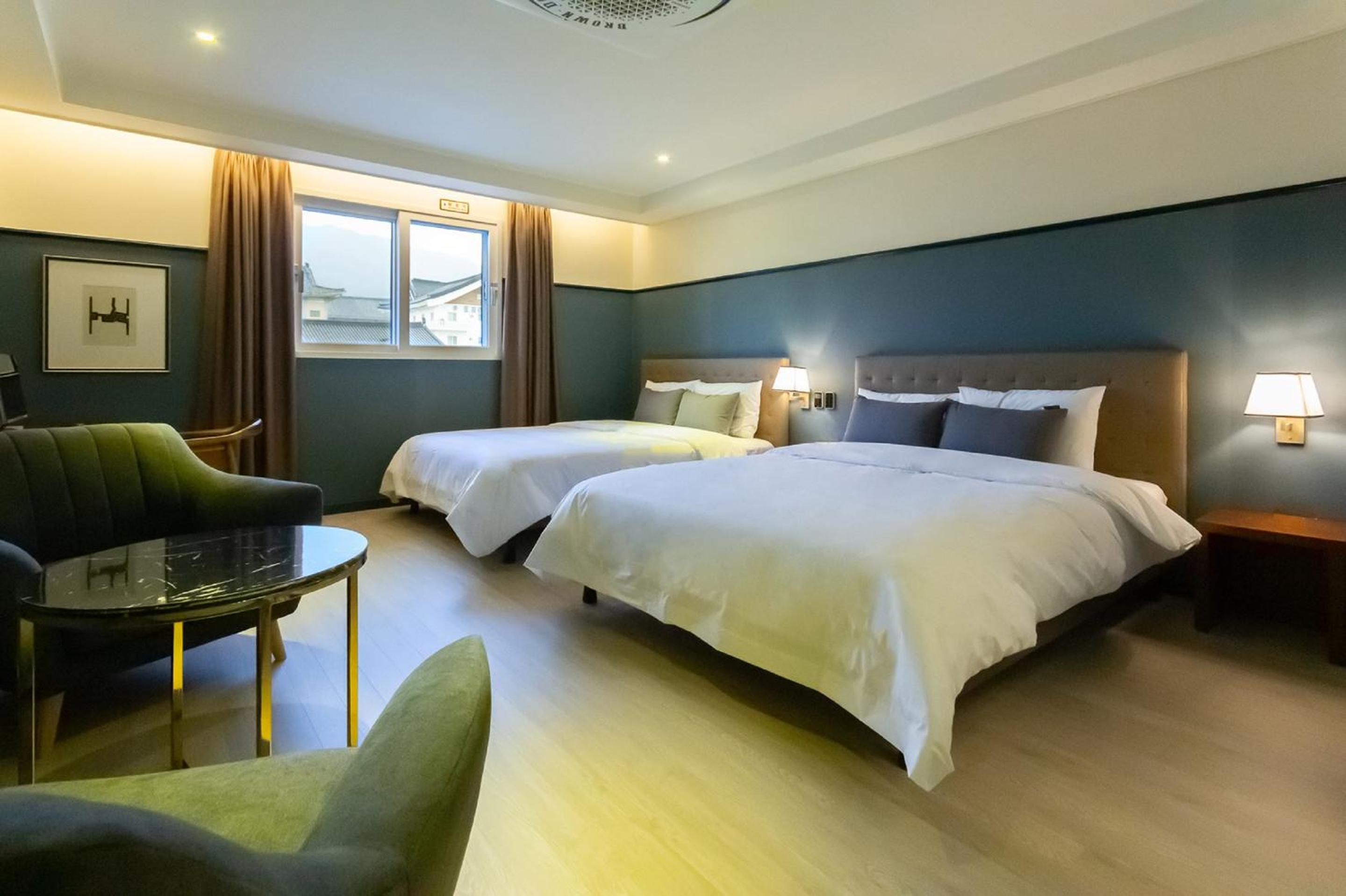 Superior Twin Room photo 2