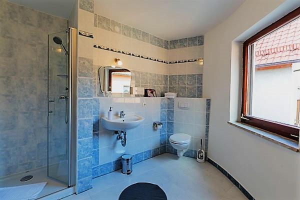 Triple Room with Bathroom - Photo 2