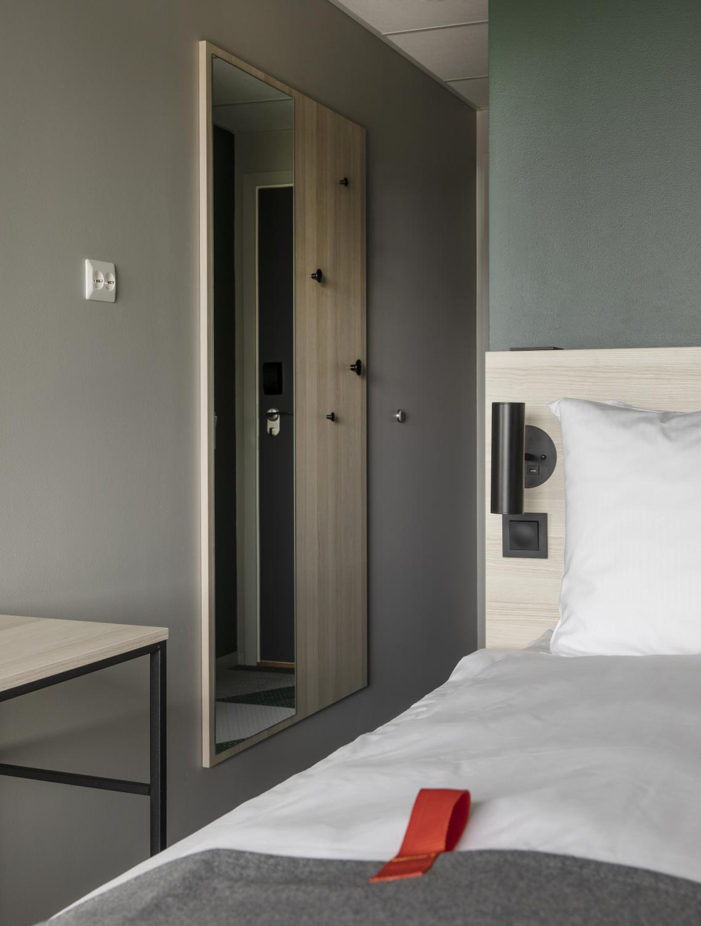 Small Double Room - Photo 3