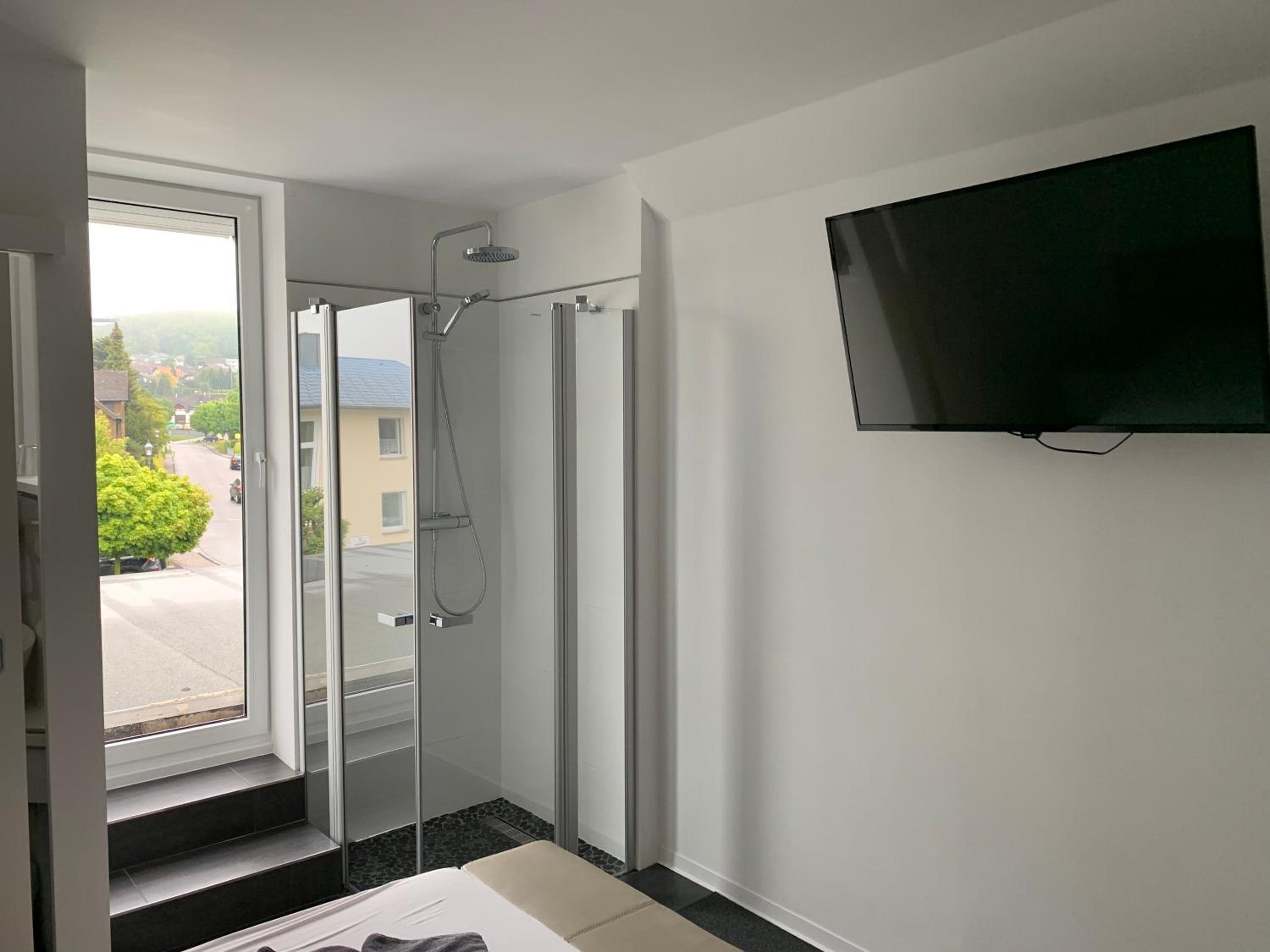 Double Room - Photo 13