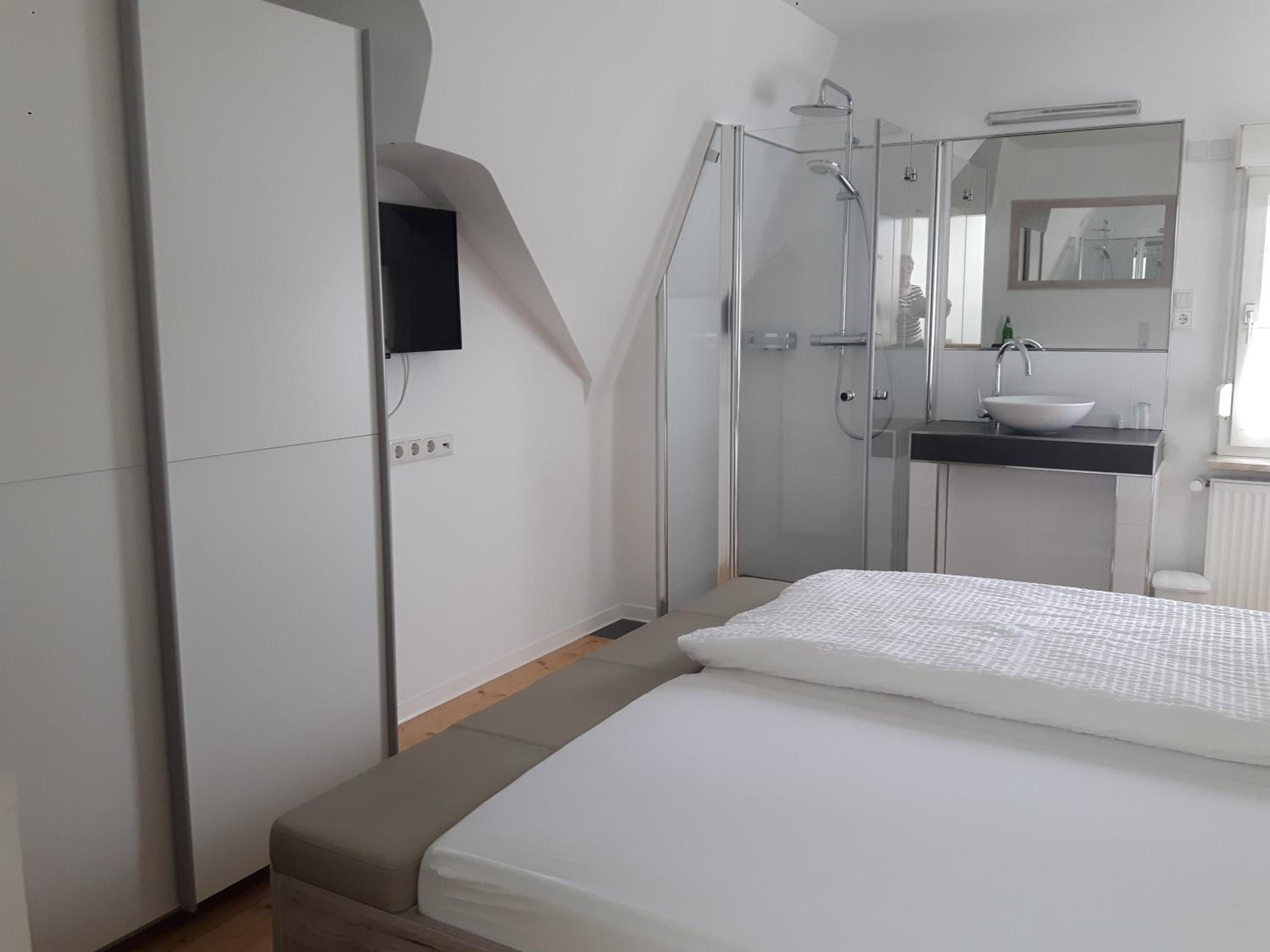 Double Room - Photo 14