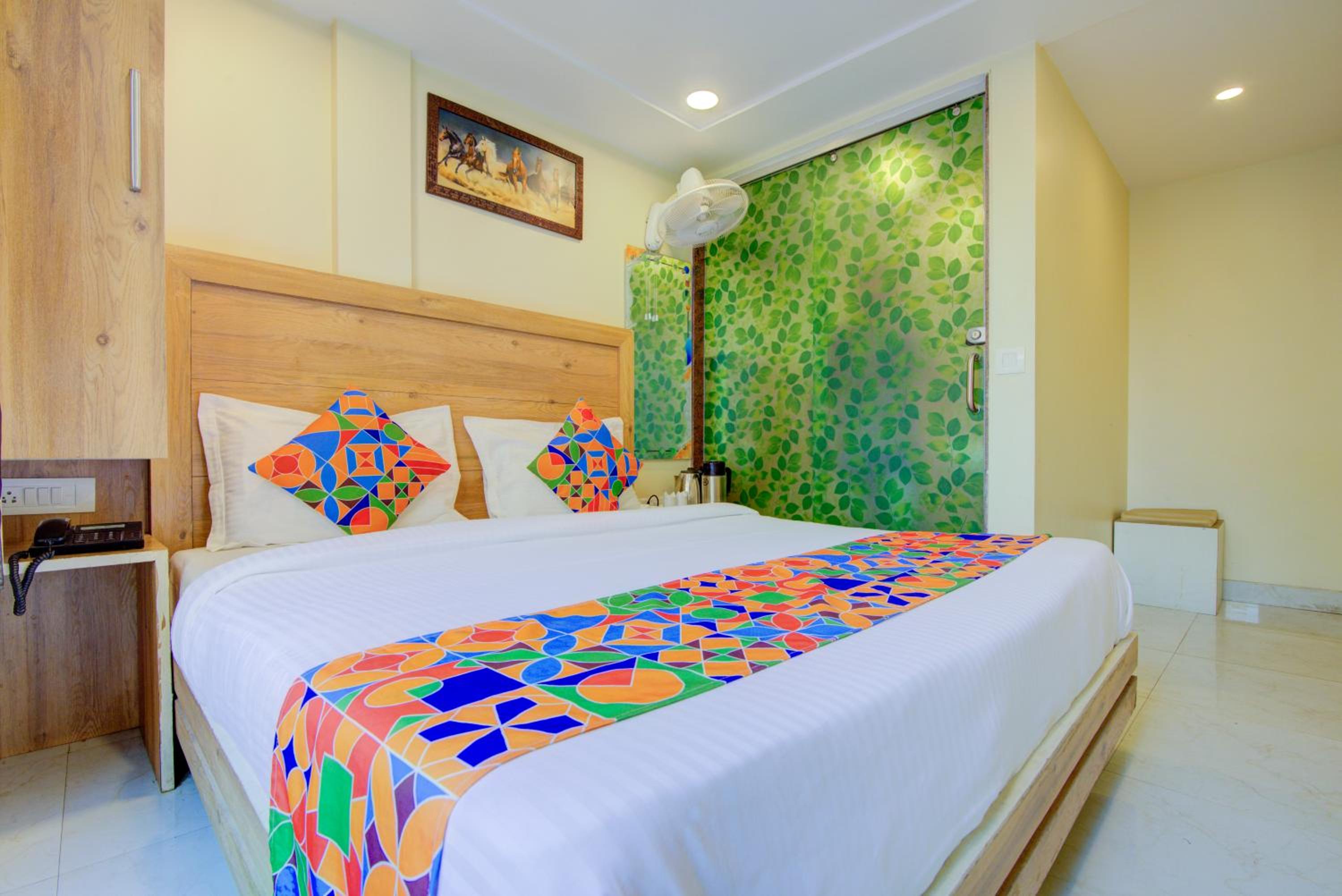 Standard Double Room - Photo 17