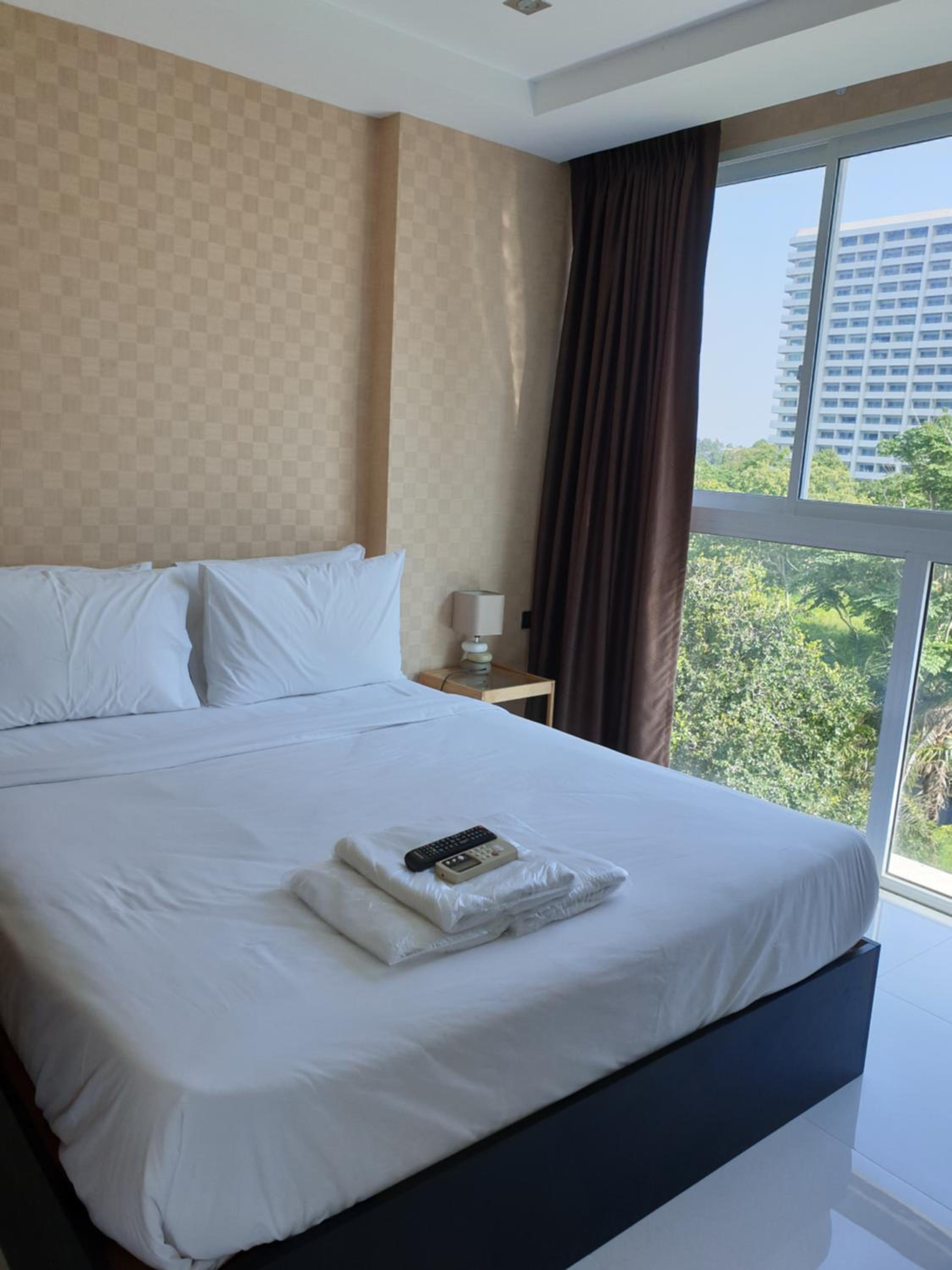 Apartment with Sea View - Photo 14