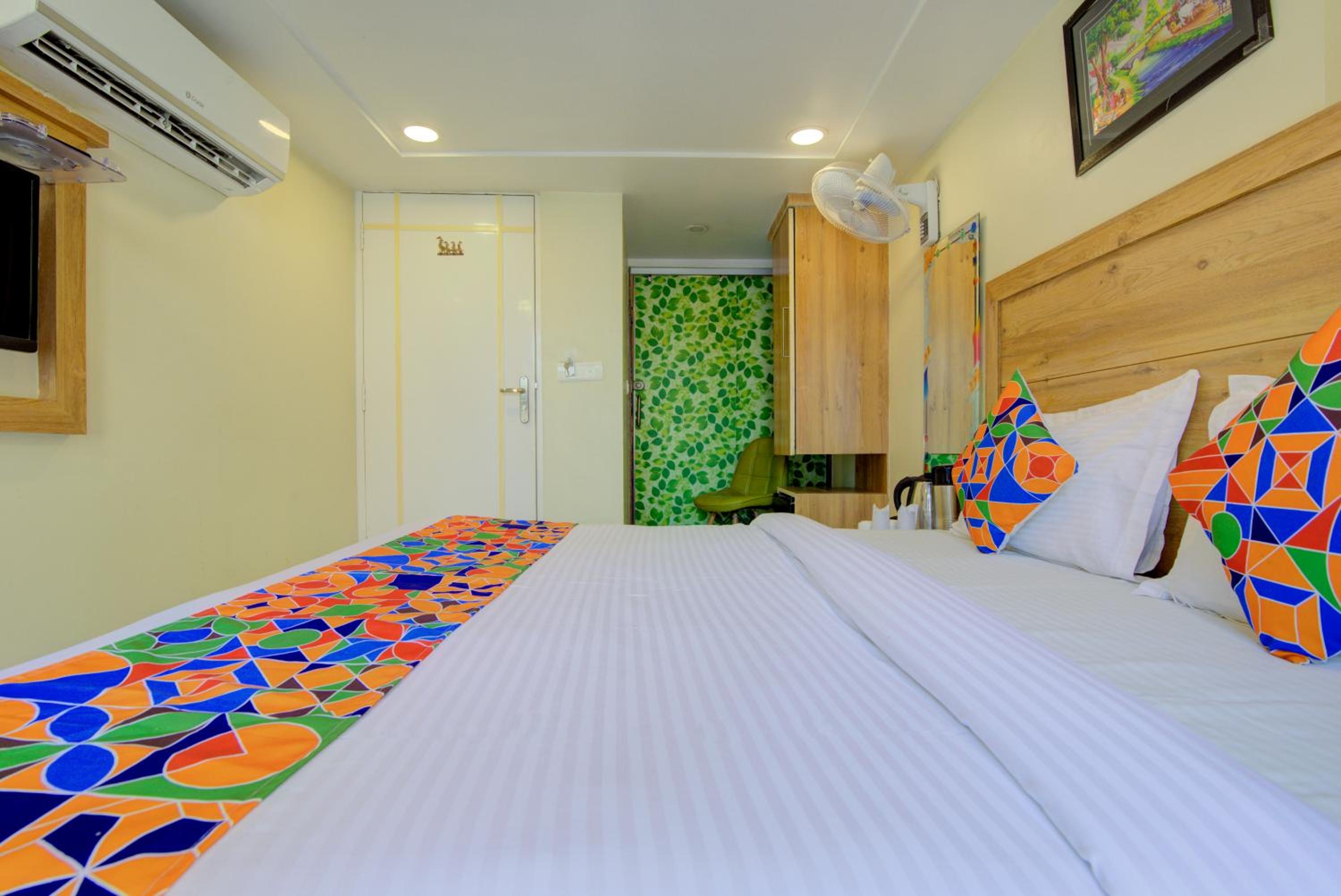 Standard Double Room - Photo 5