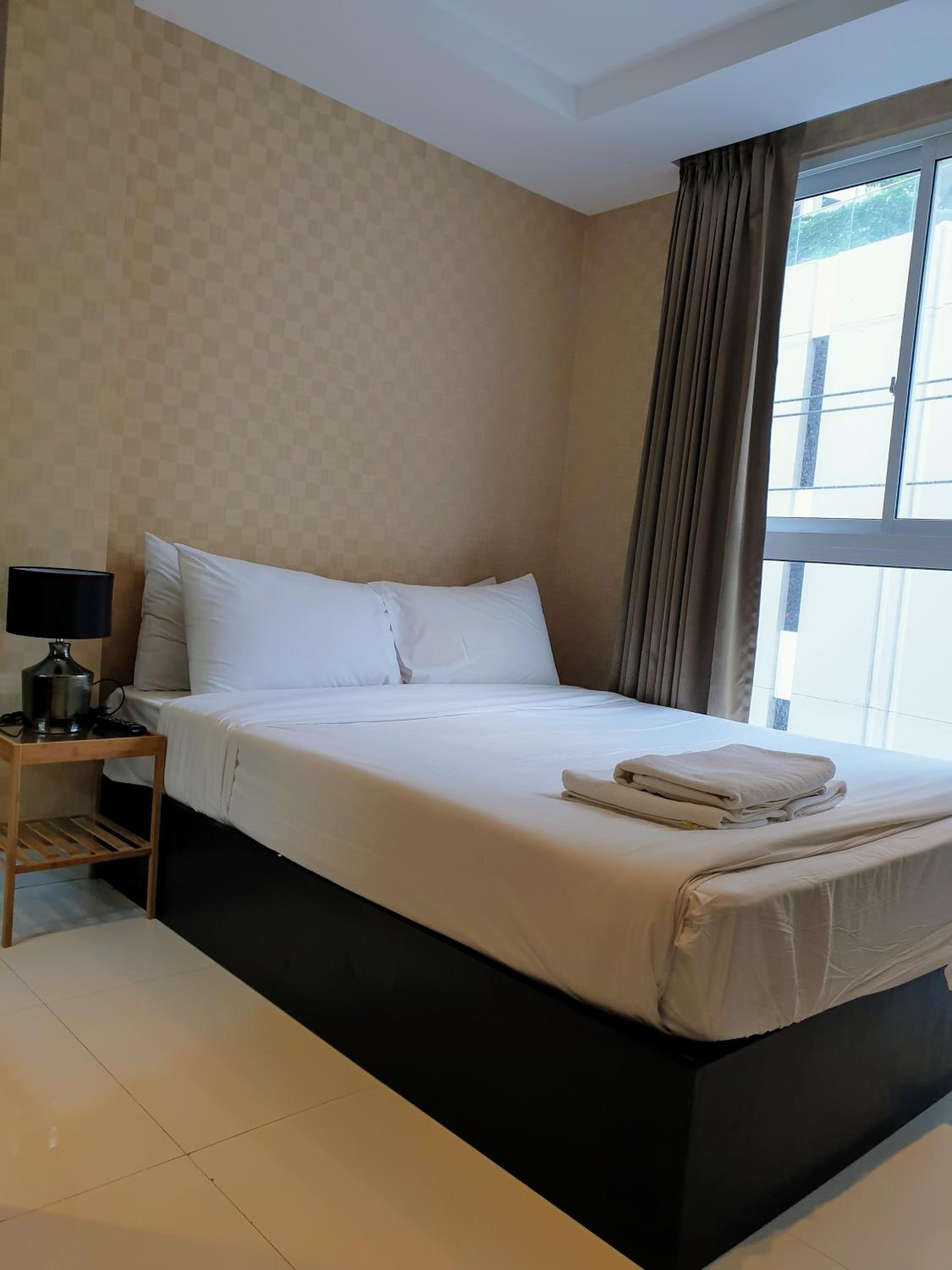 Two-Bedroom Apartment thumbnail 6