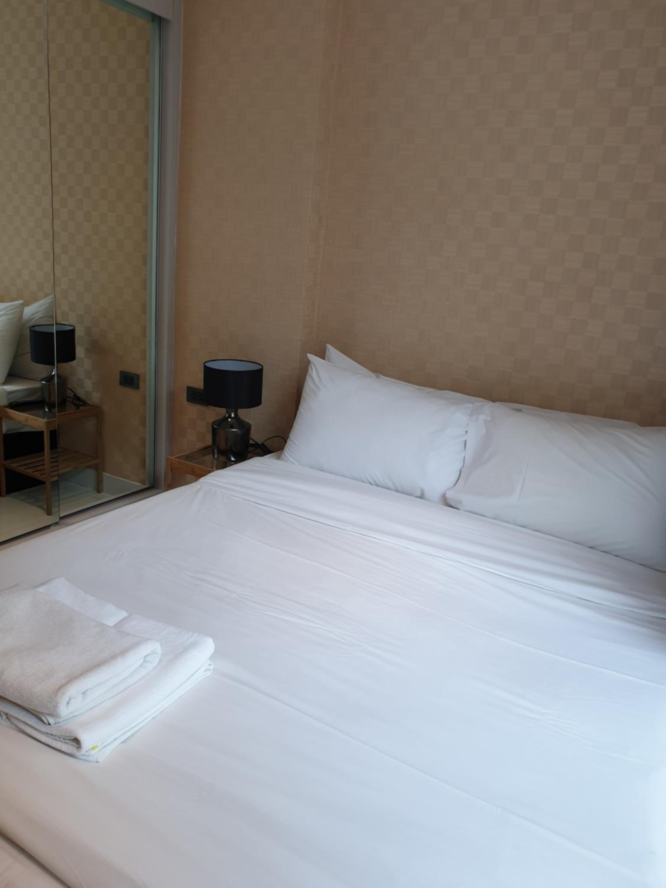 Two-Bedroom Apartment - Photo 10