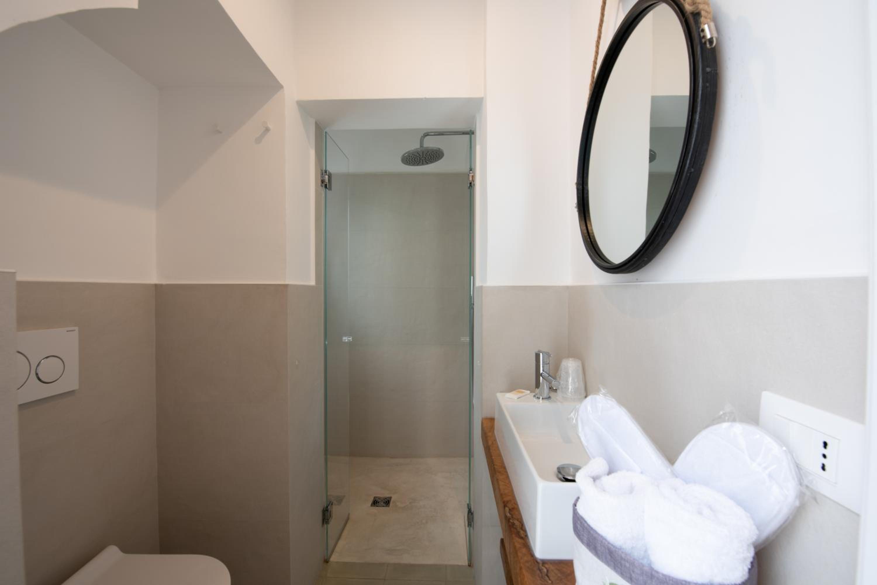 Double Room with Balcony photo 3