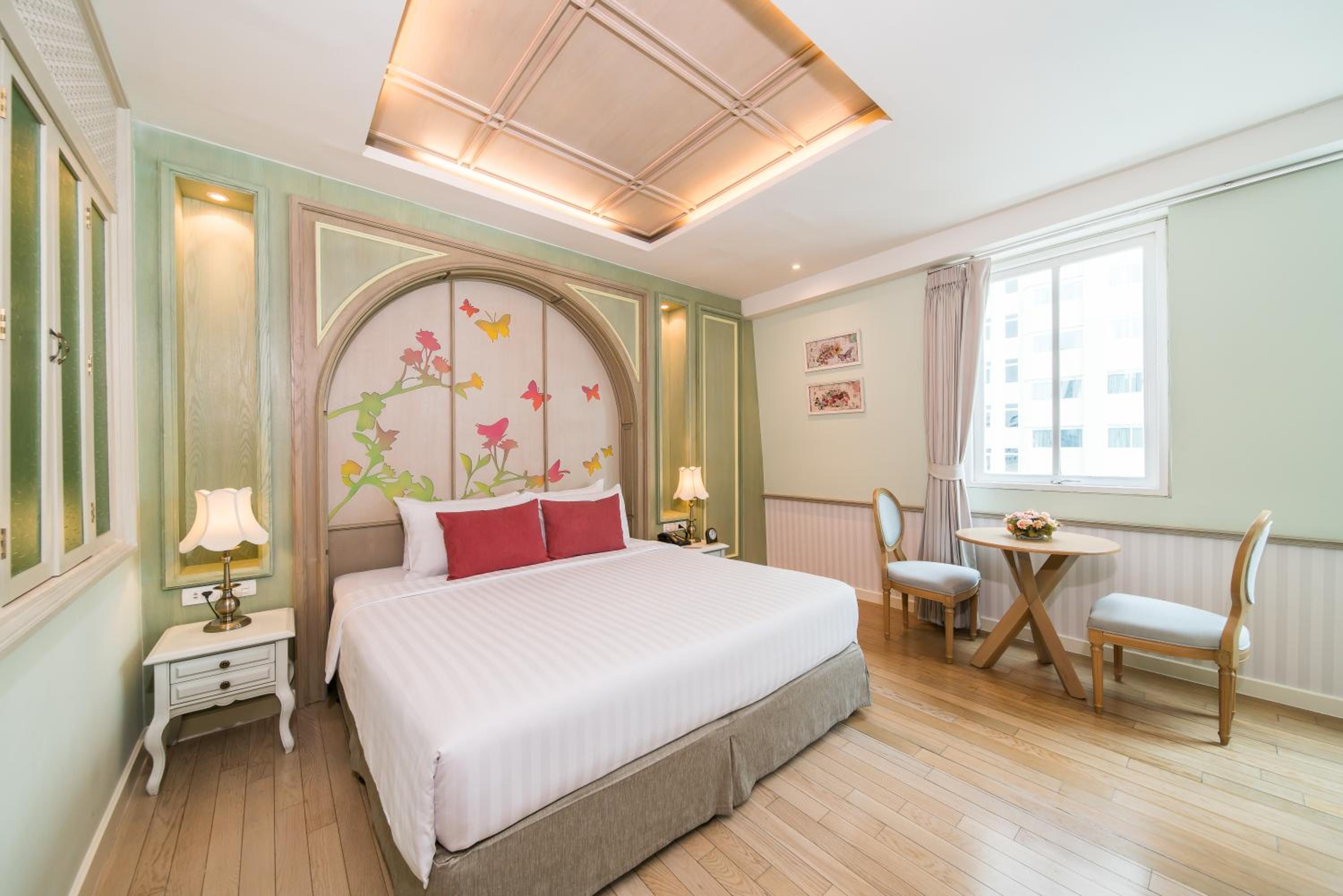 Deluxe Double or Twin Room High Floor photo 3