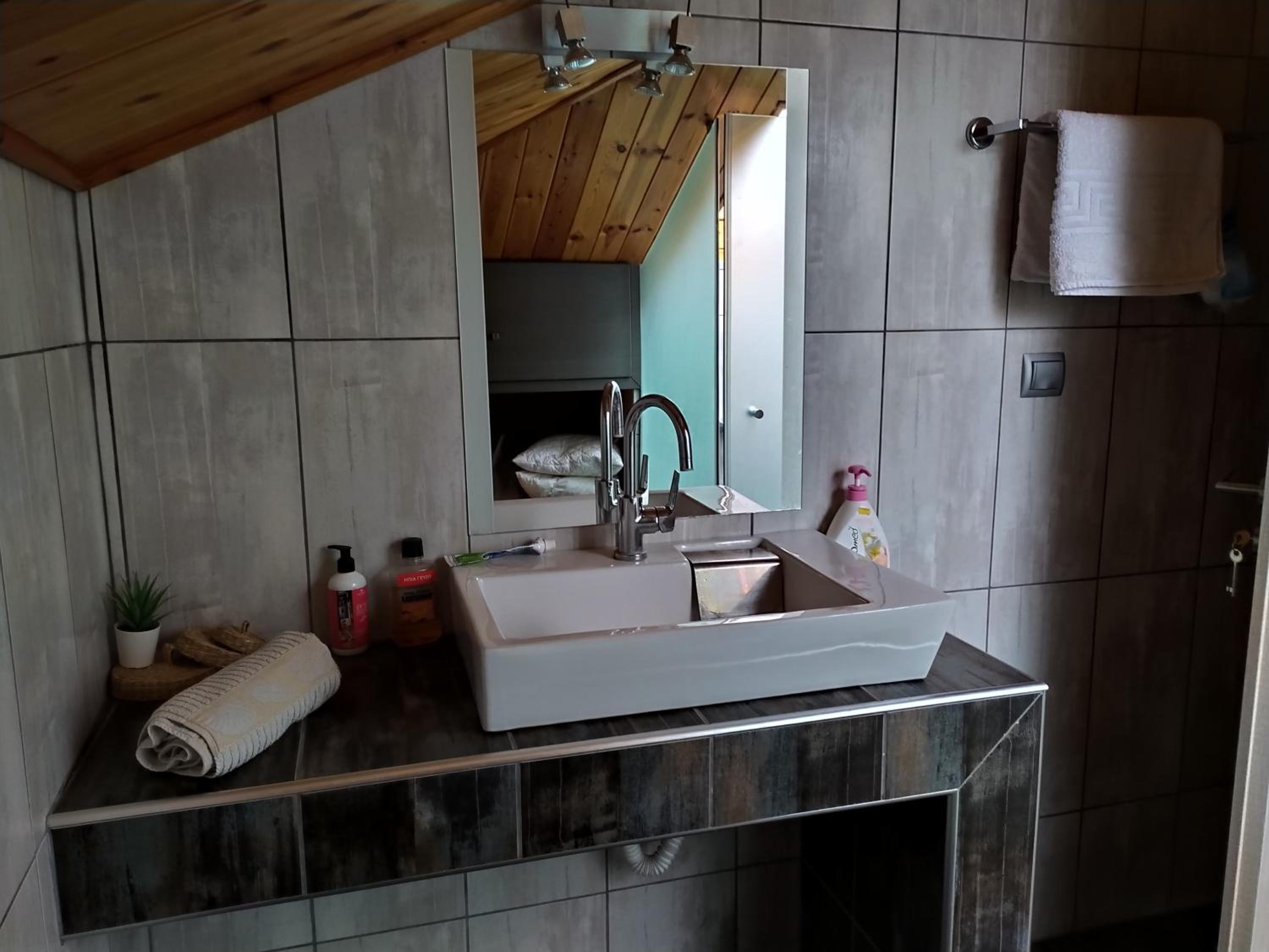 Loft - Photo 24