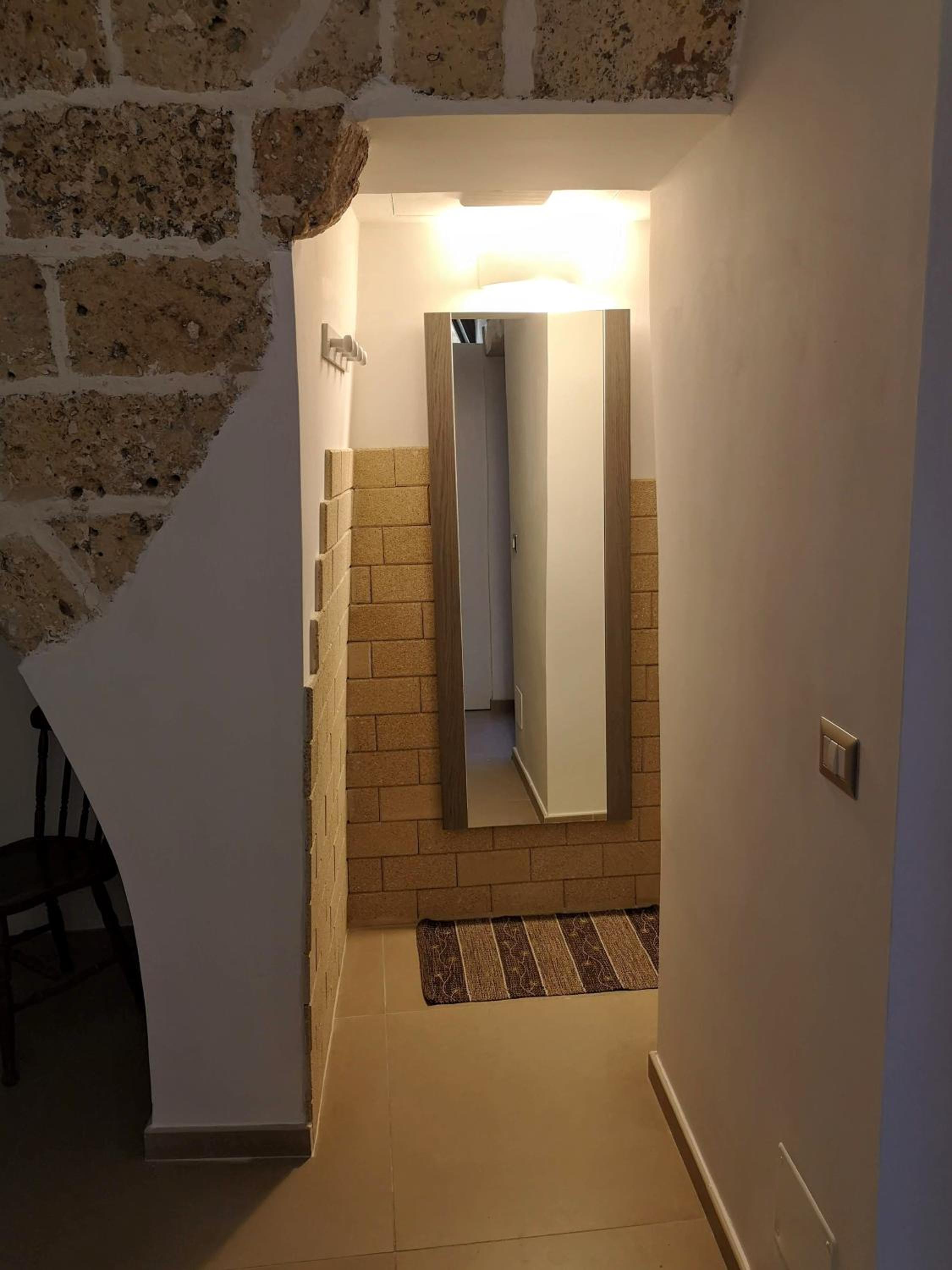 One-Bedroom House photo 1