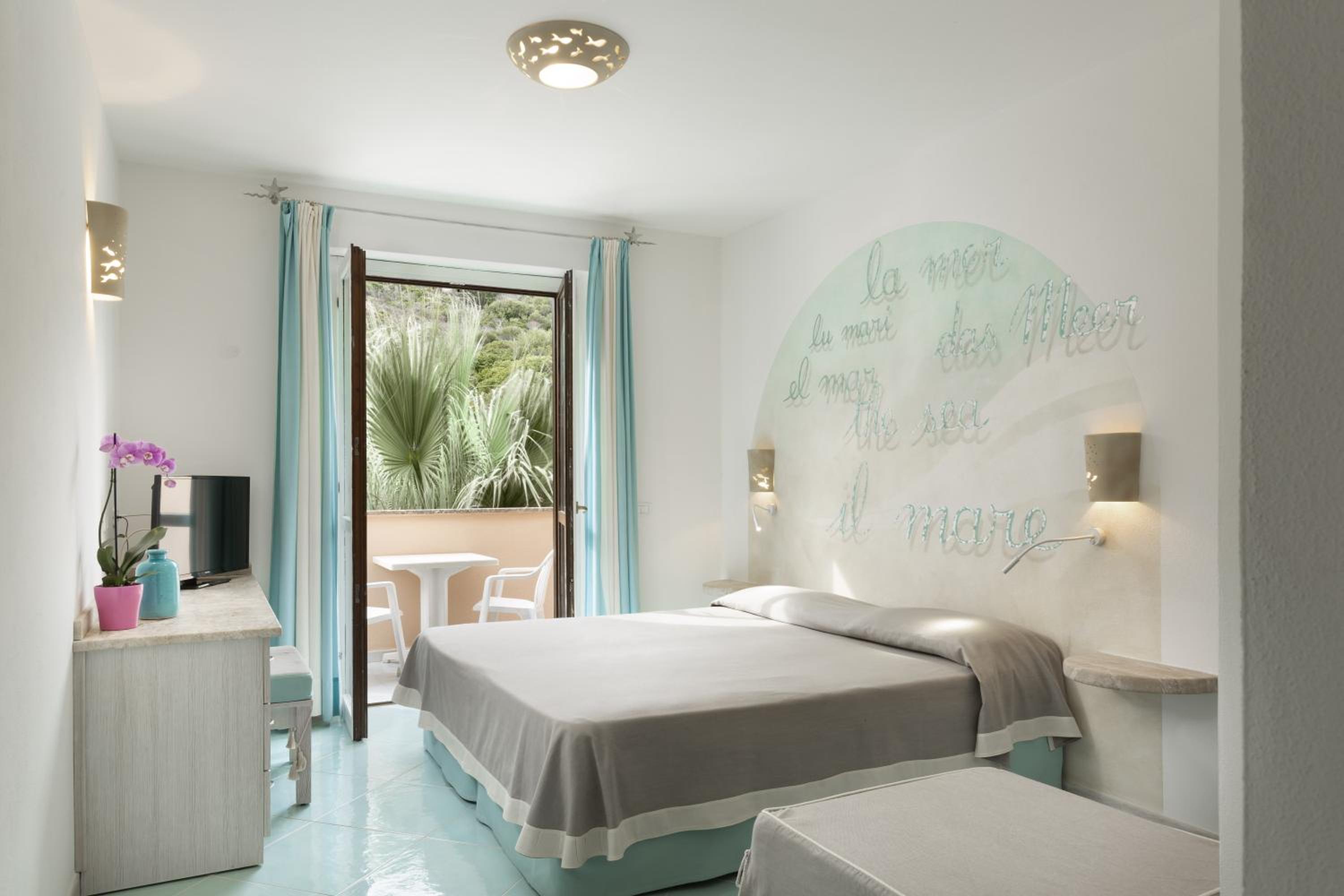 Superior Double or Twin Room with Balcony photo 1
