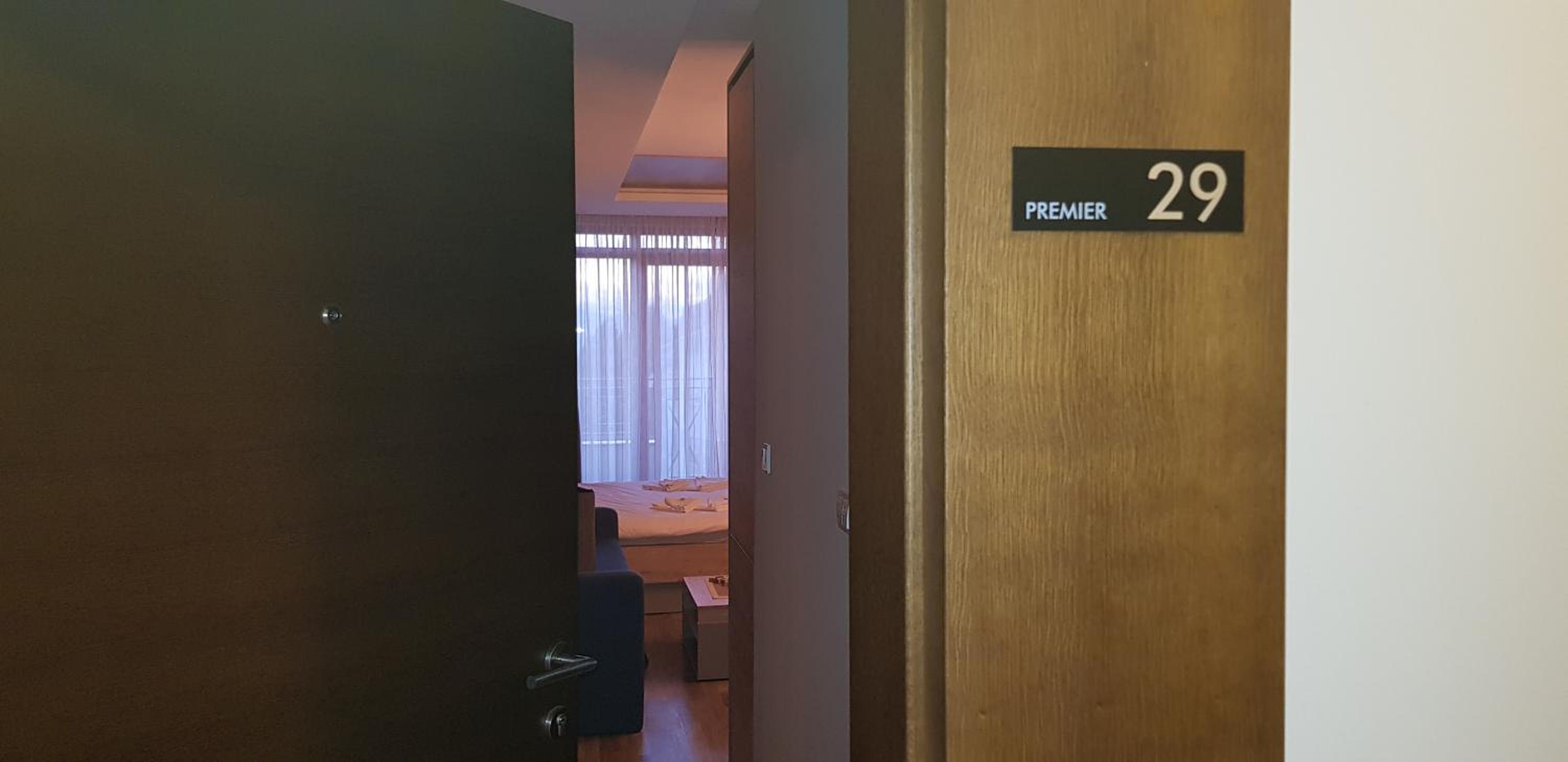Studio Apartment with Balcony