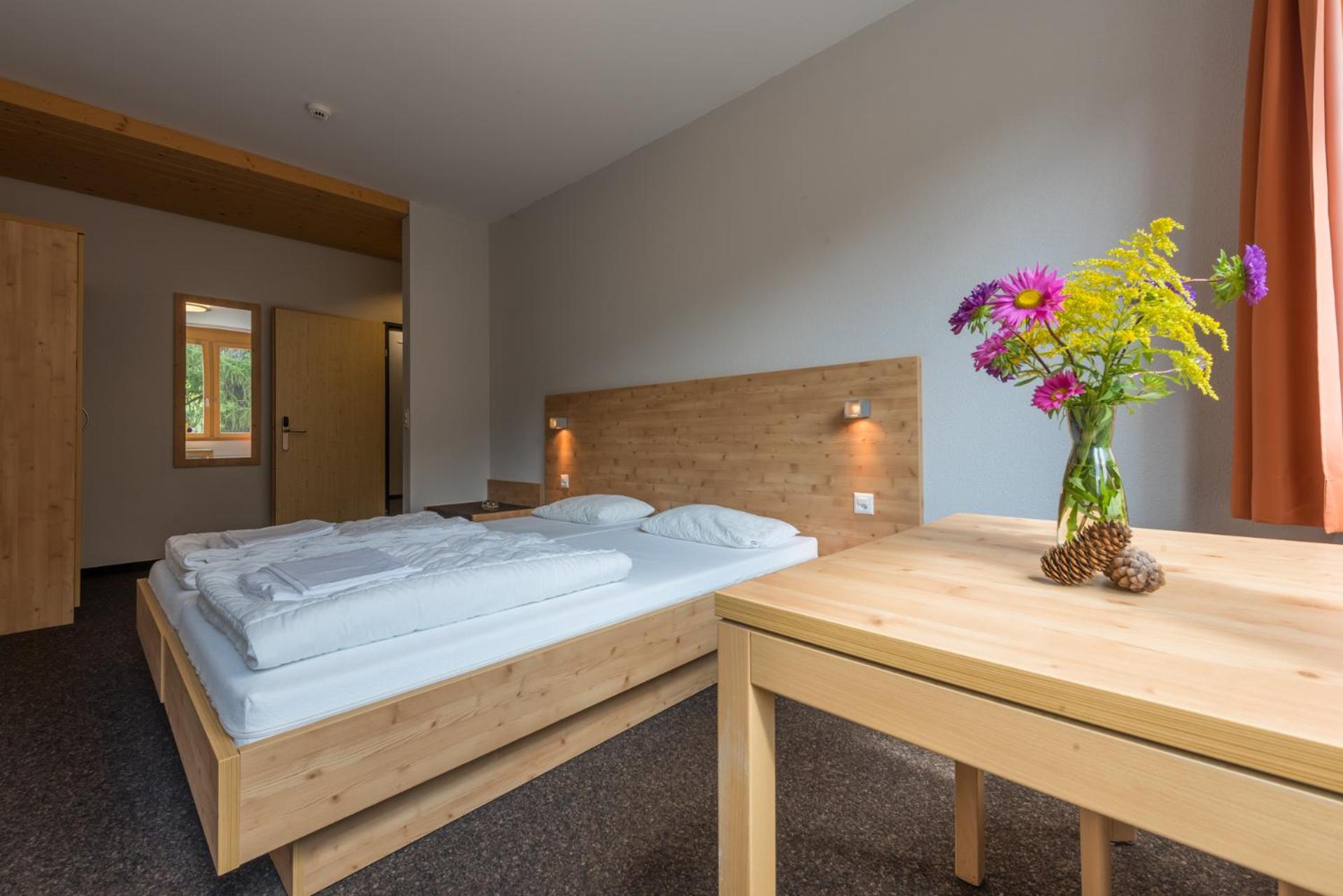 Economy Double Room with Shared Bathroom photo 3
