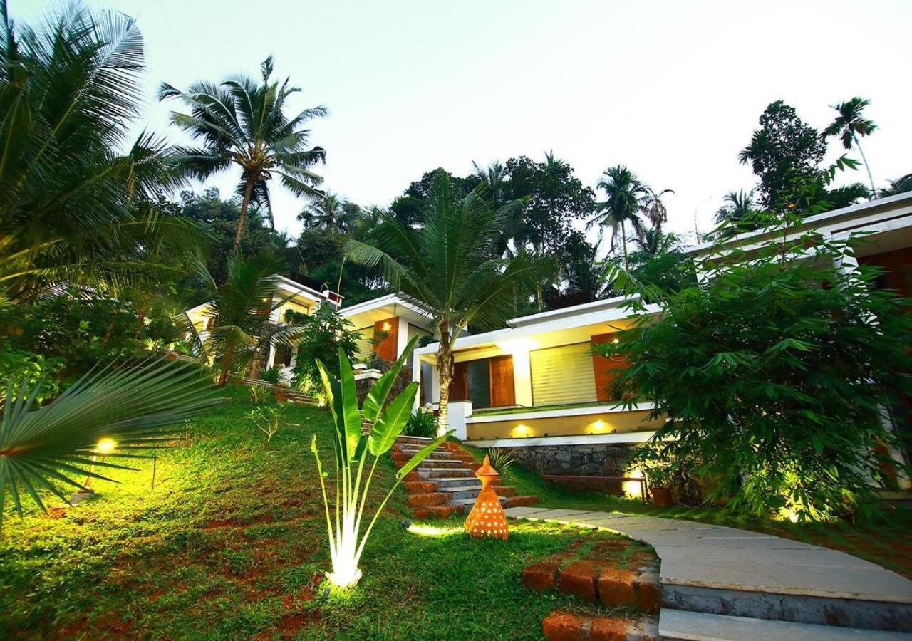 Two-Bedroom Villa - Photo 4