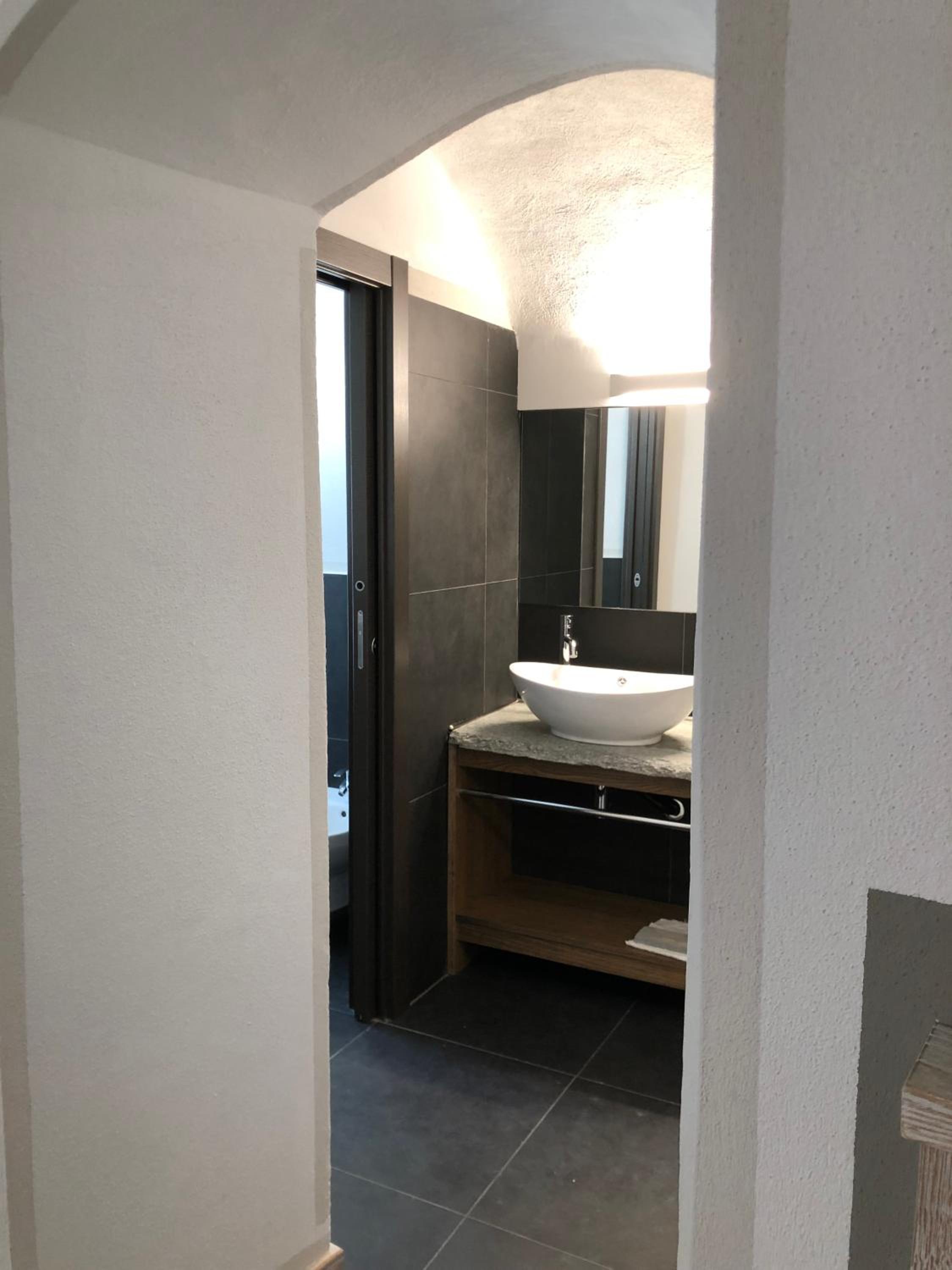 Deluxe Double Room - Photo 15