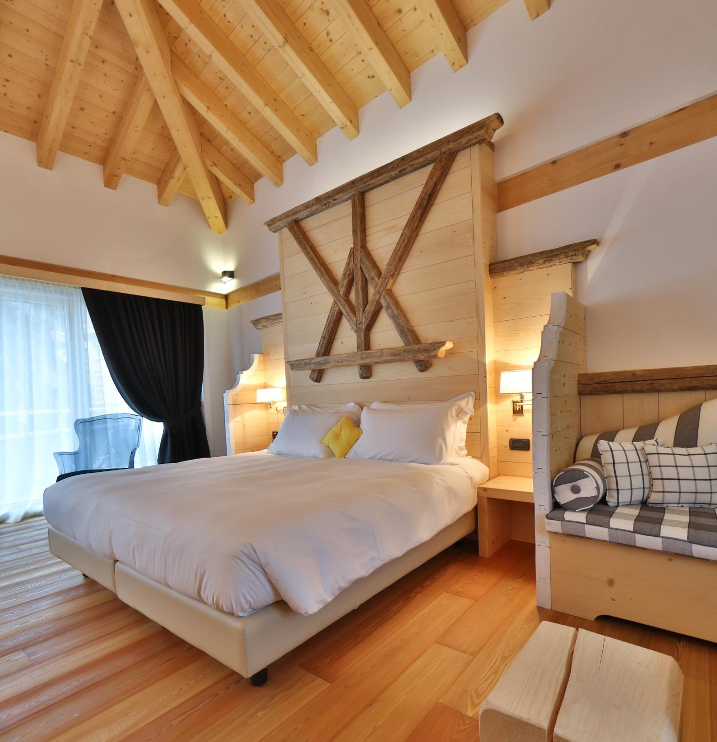 Suite with Terrace and Bath Tub - Photo 1