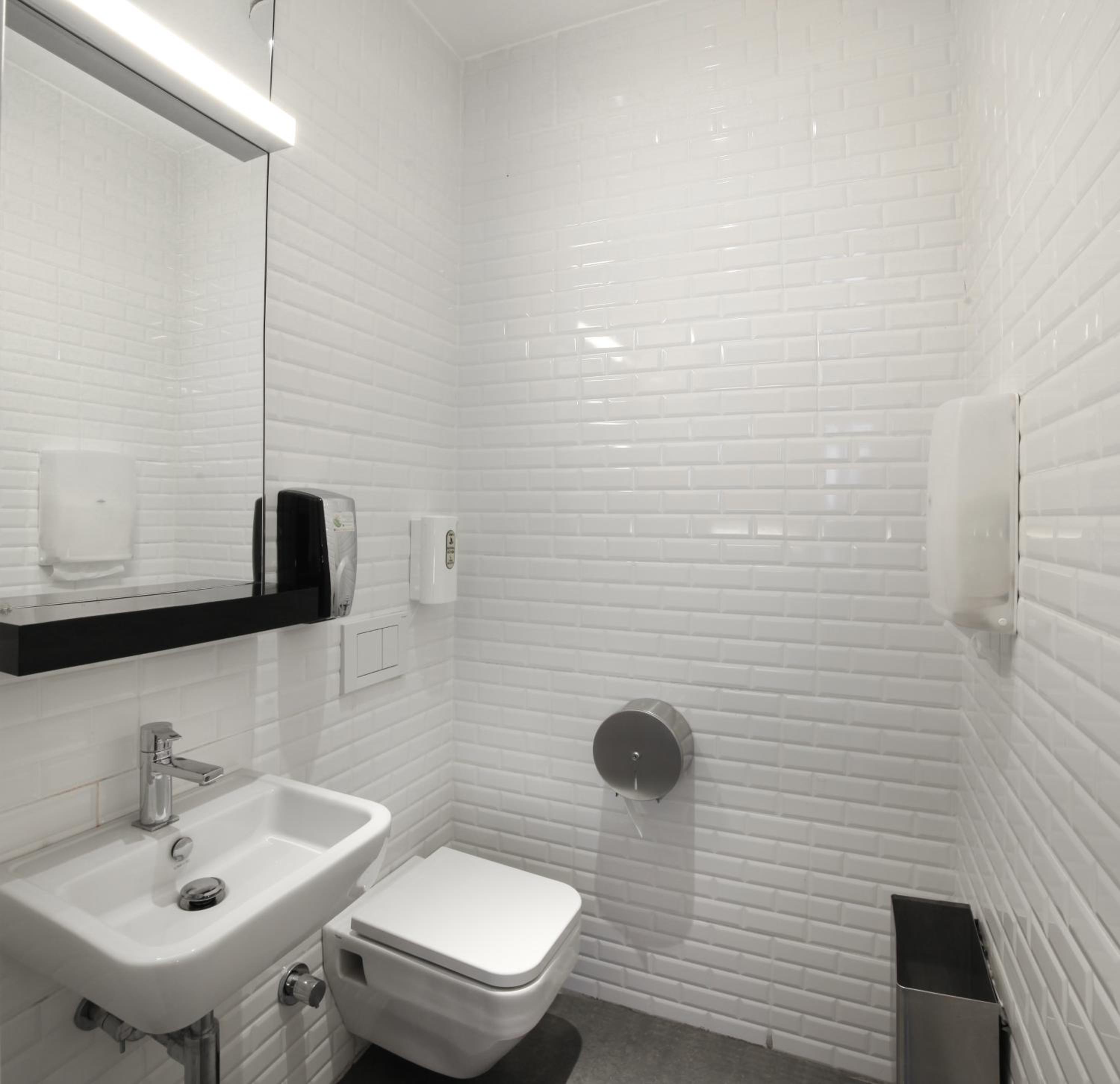 Bed in 4-Bed Standard Dormitory Room with Private Bathroom and Shared WC photo 2