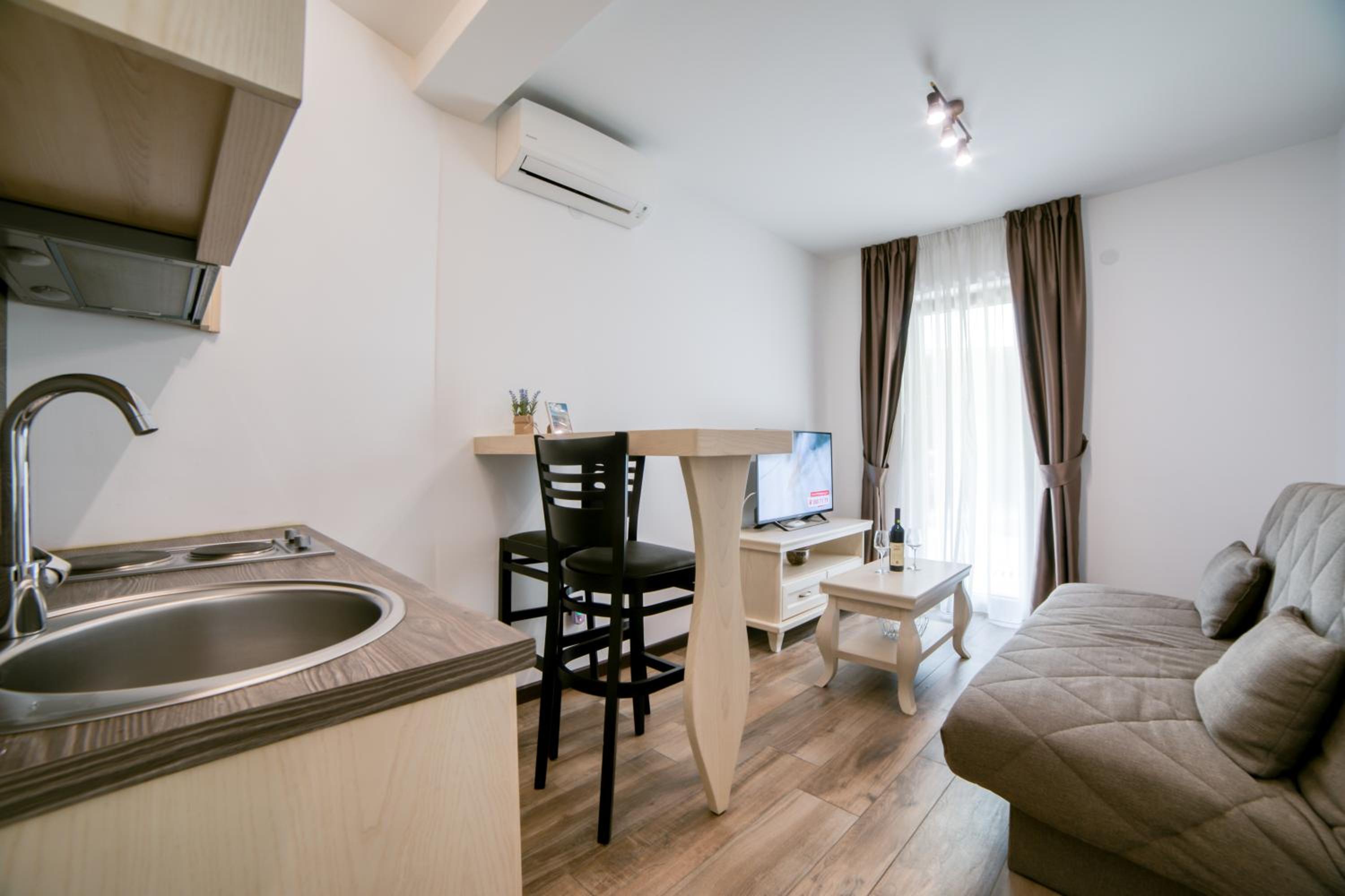 Deluxe Apartment - Photo 1