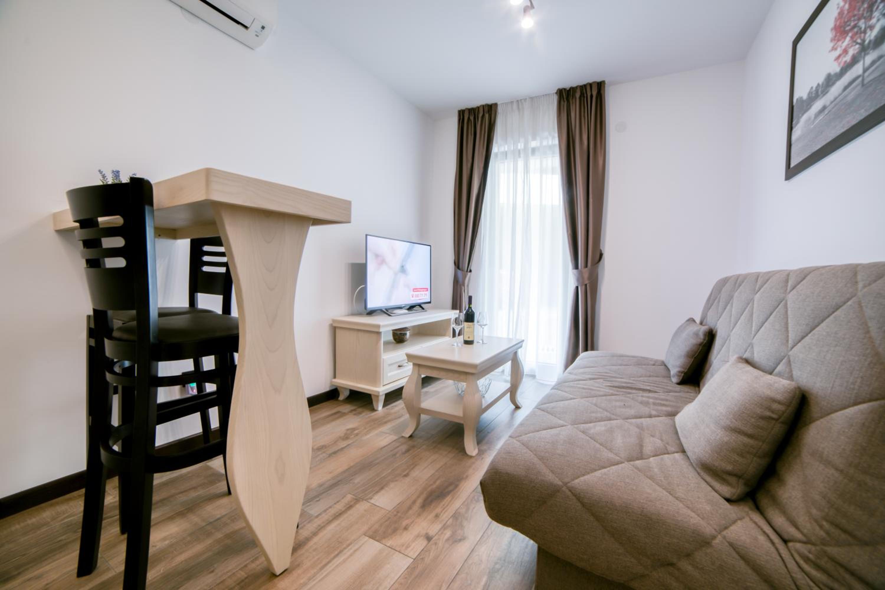 Deluxe Apartment - Photo 3