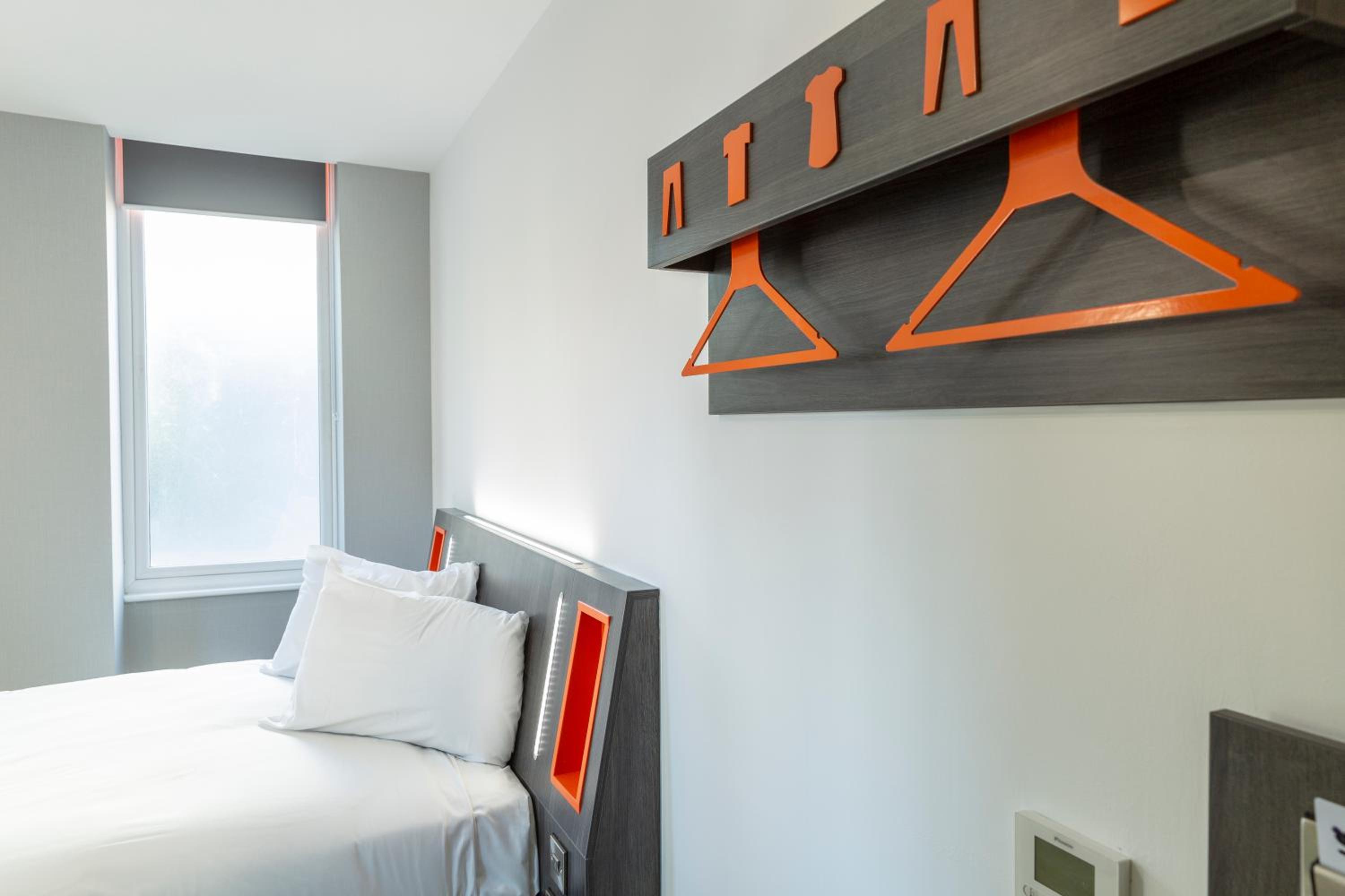 Double Room - Photo 25