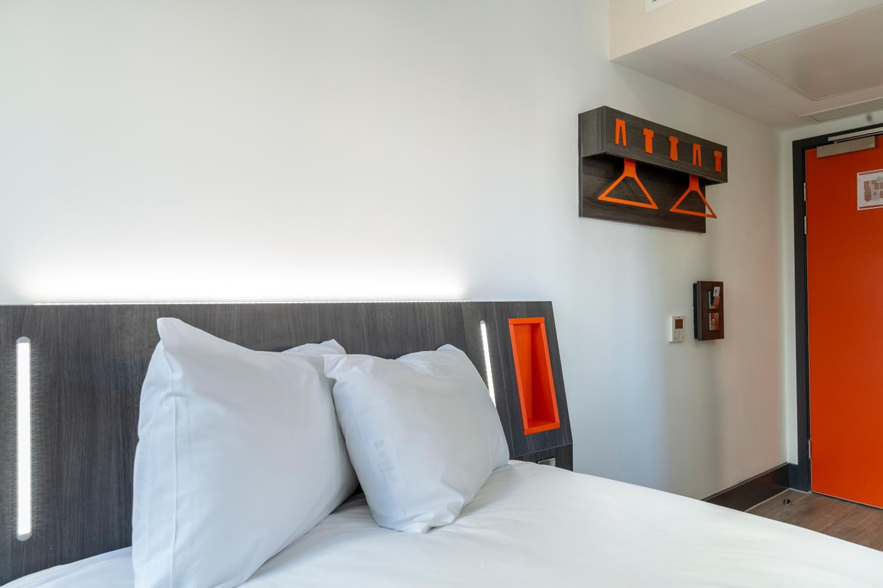 Double Room - Photo 4