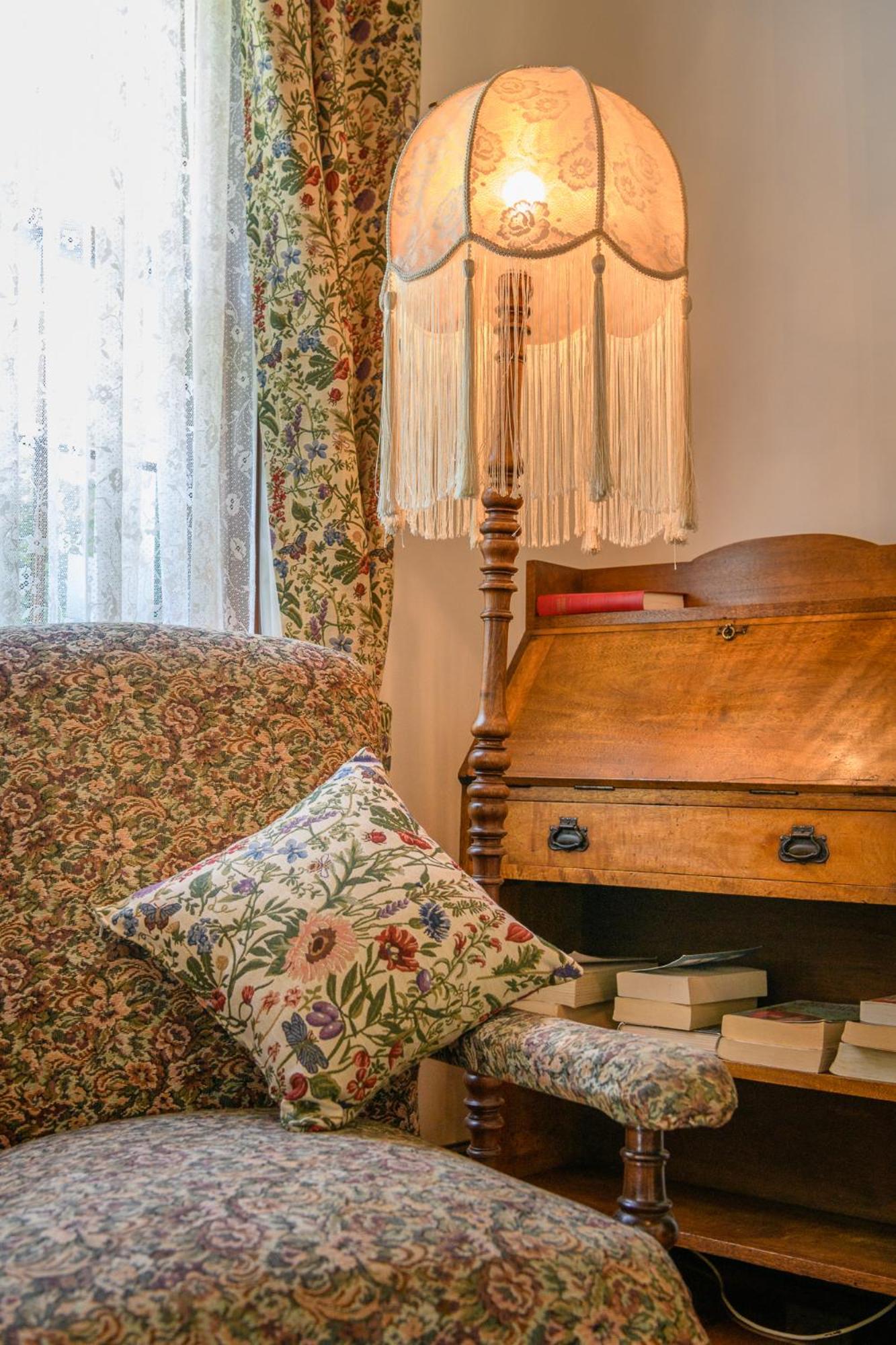 Armory One-Bedroom Cottage - Photo 10