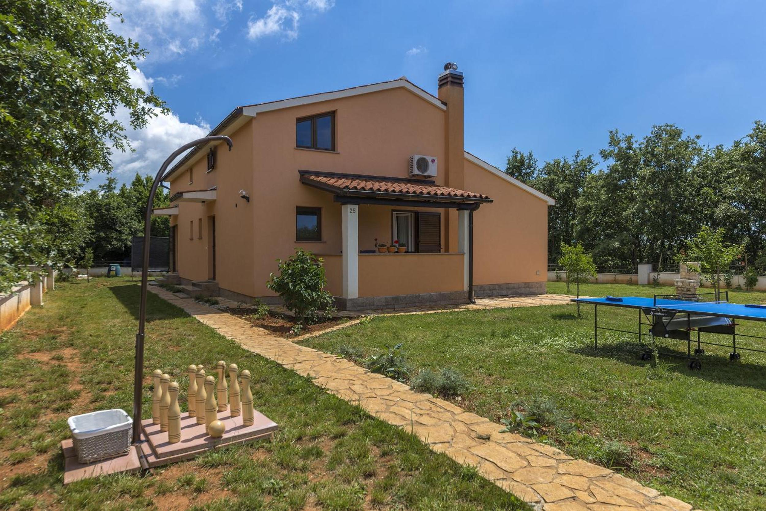 Villa photo 3