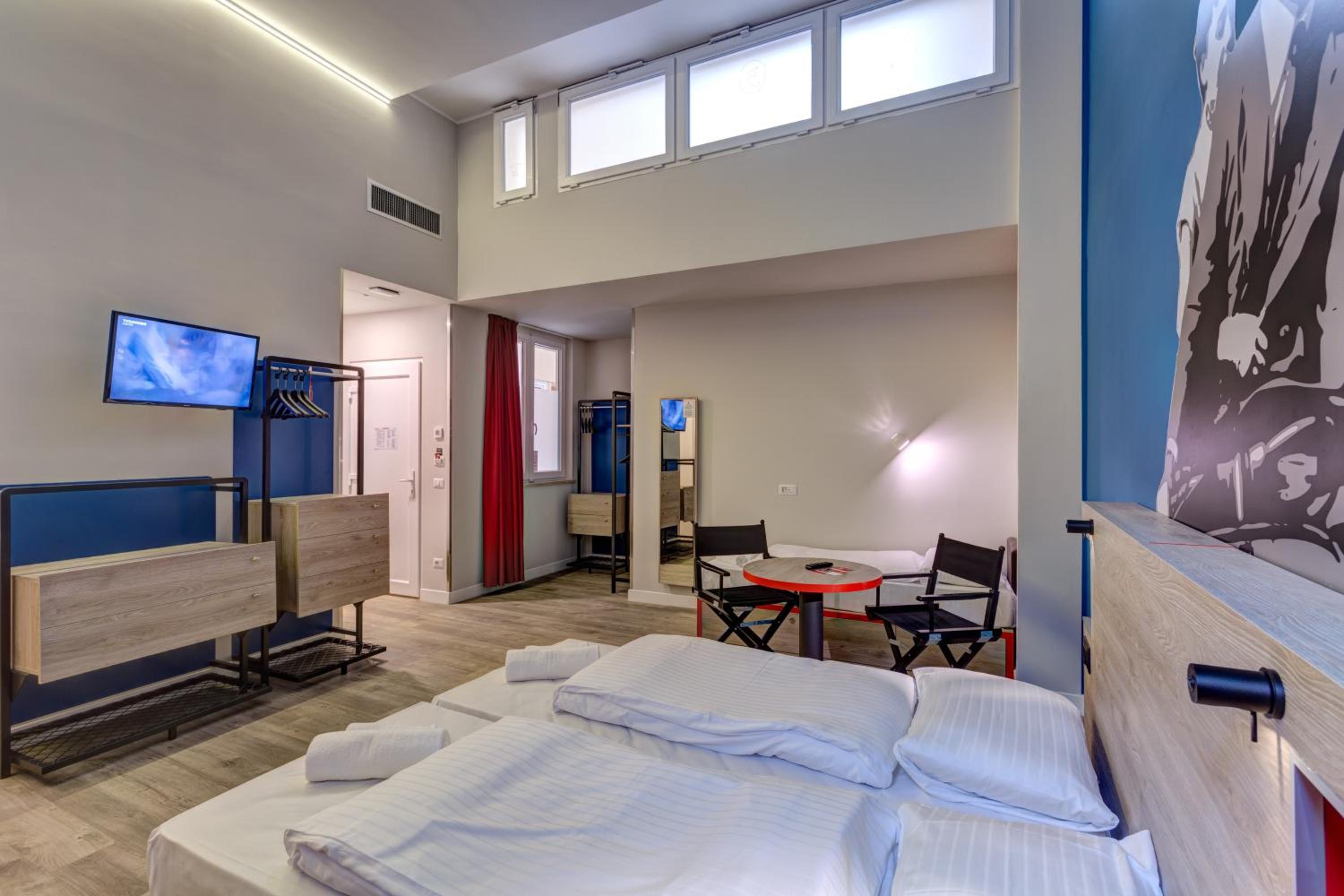 Bed in 6-Bed Mixed Dormitory Room photo 3