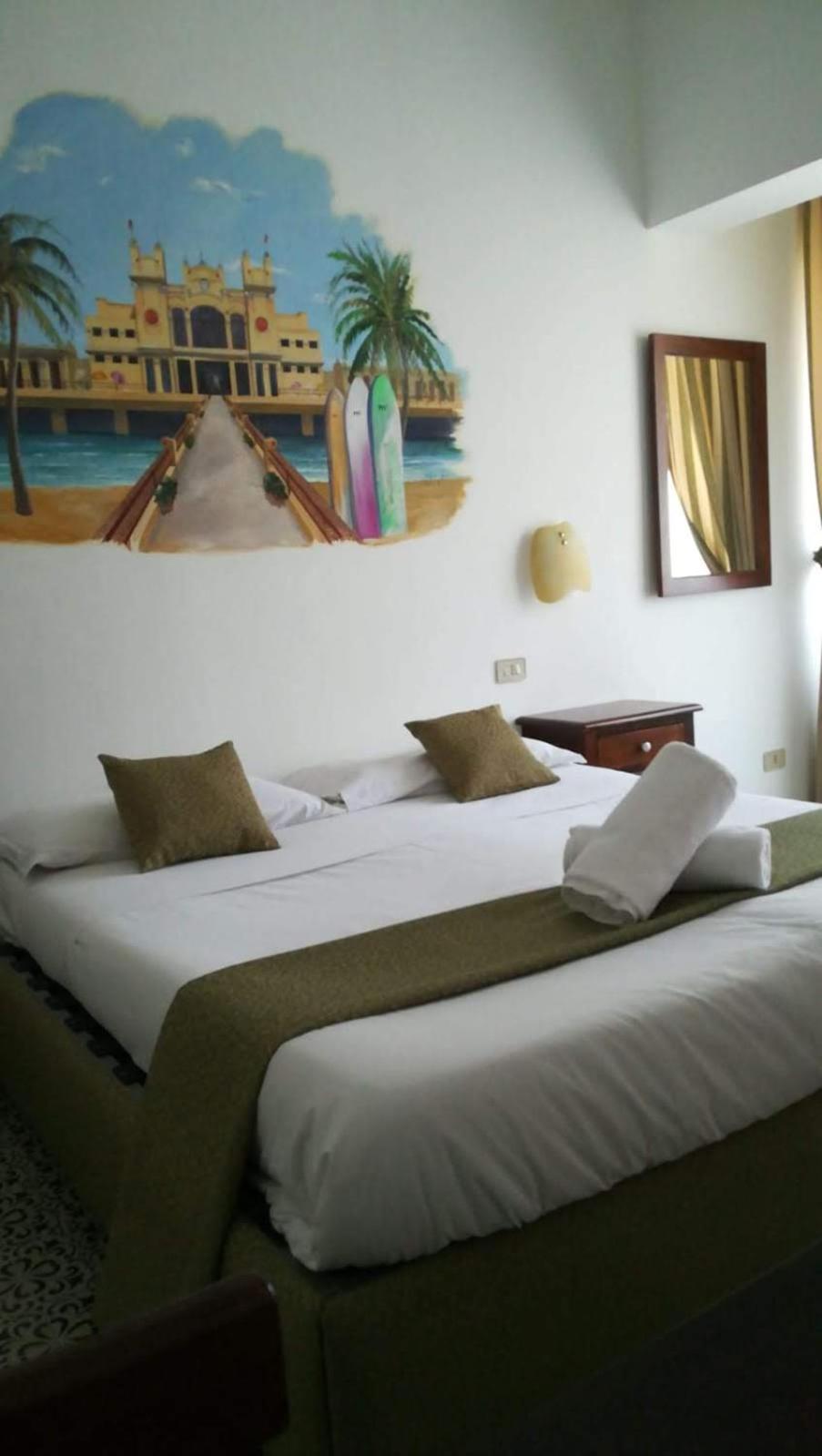 Double Room - Photo 10