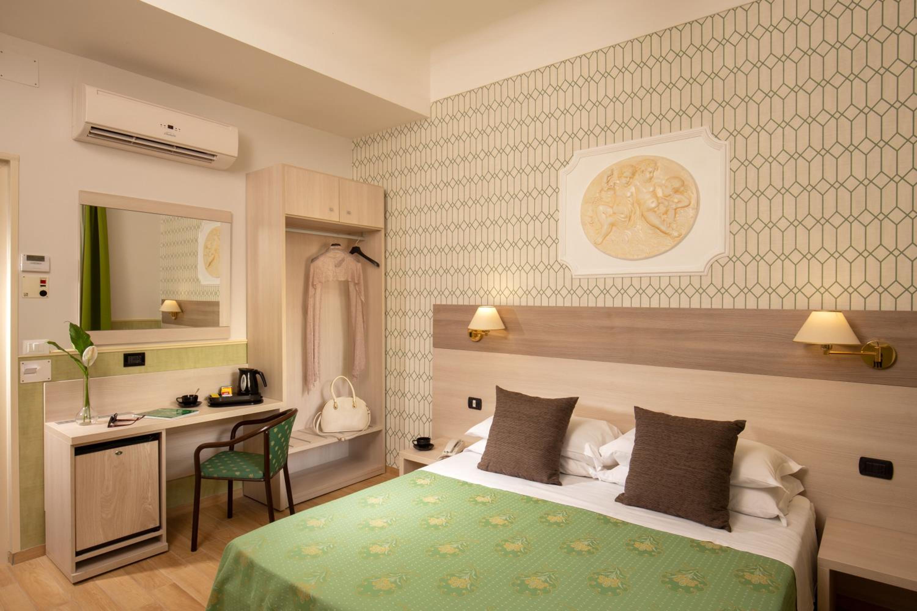 Double or Twin Room photo 1