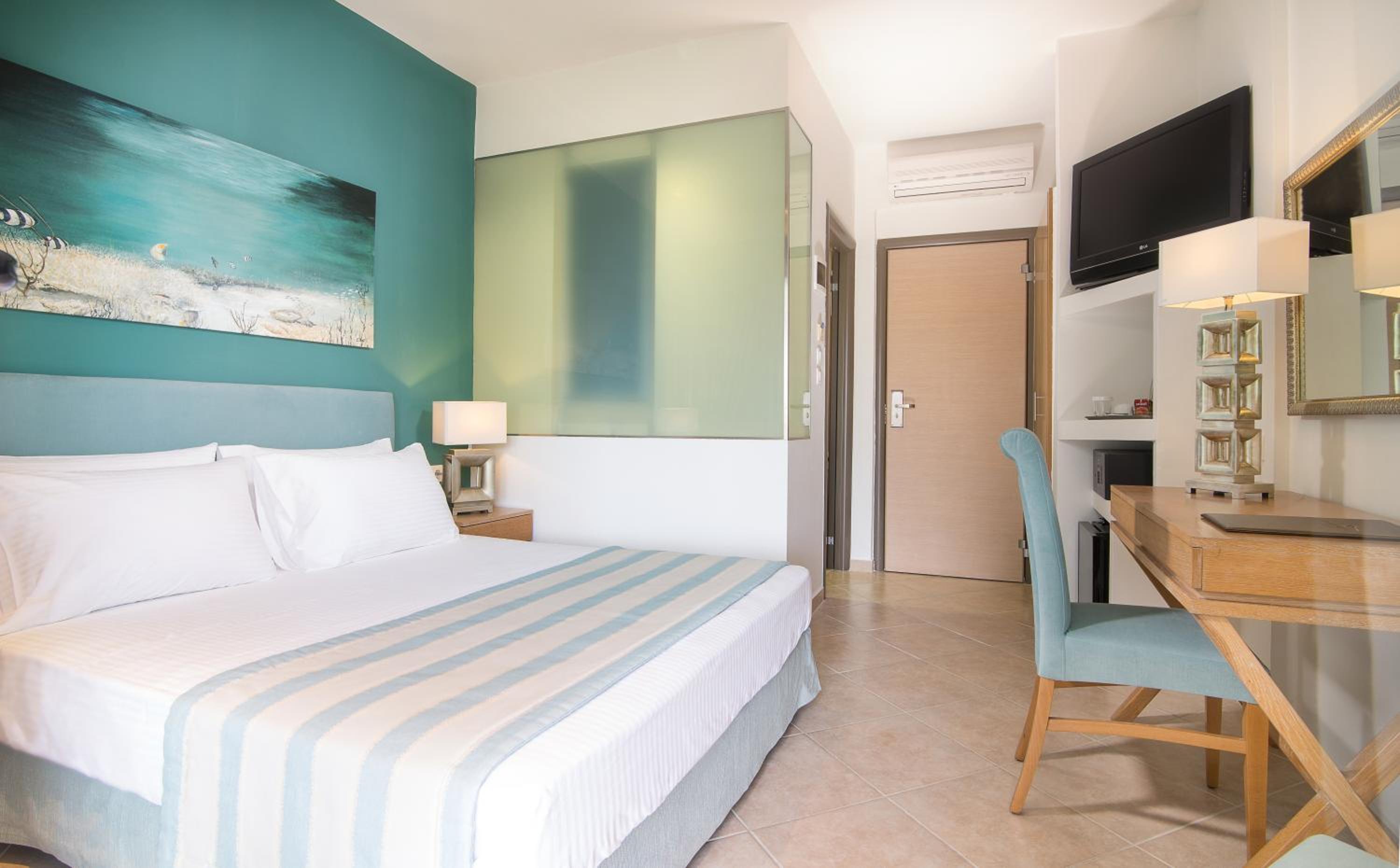 Double or Twin Room photo 2