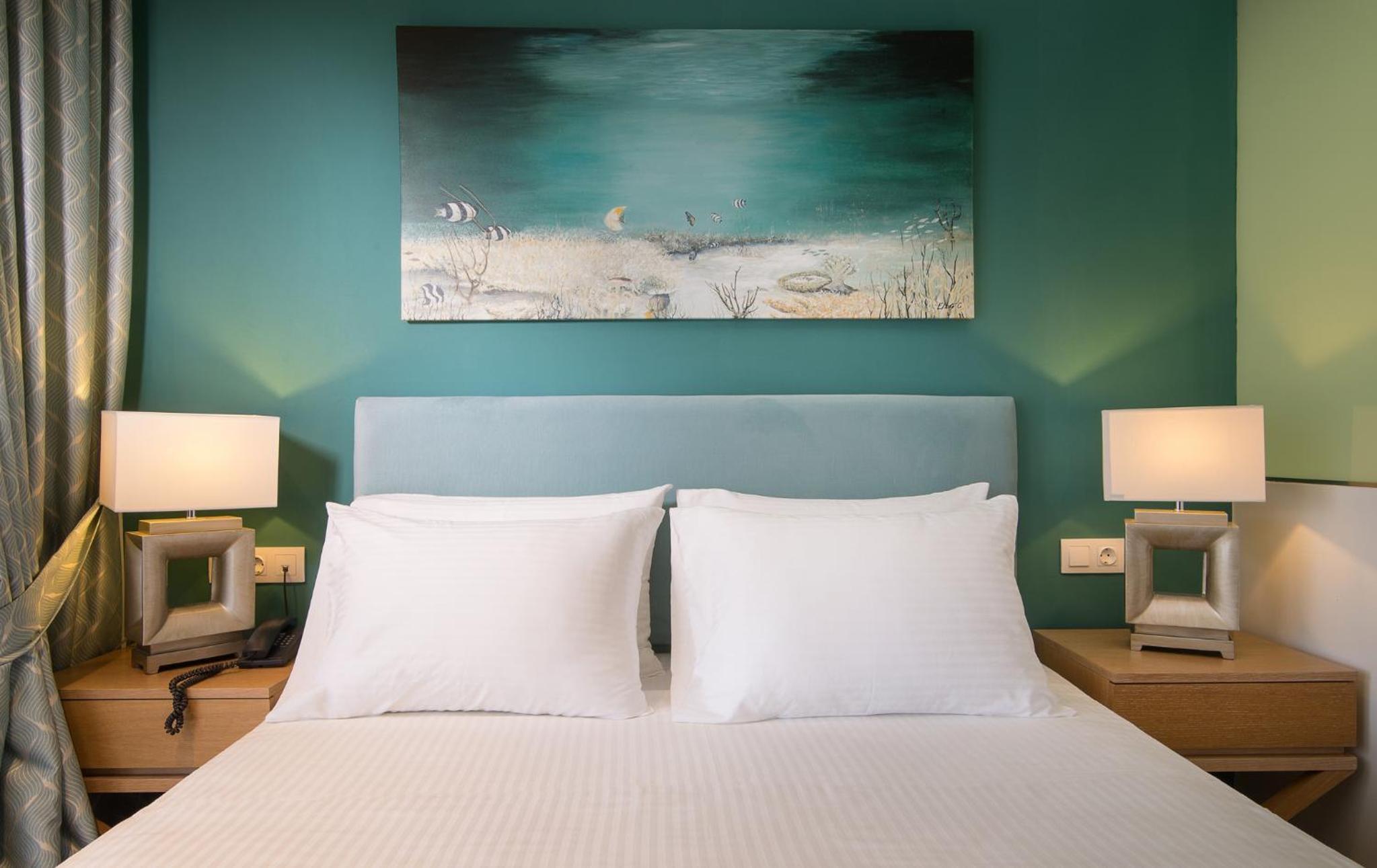 Double or Twin Room photo 3