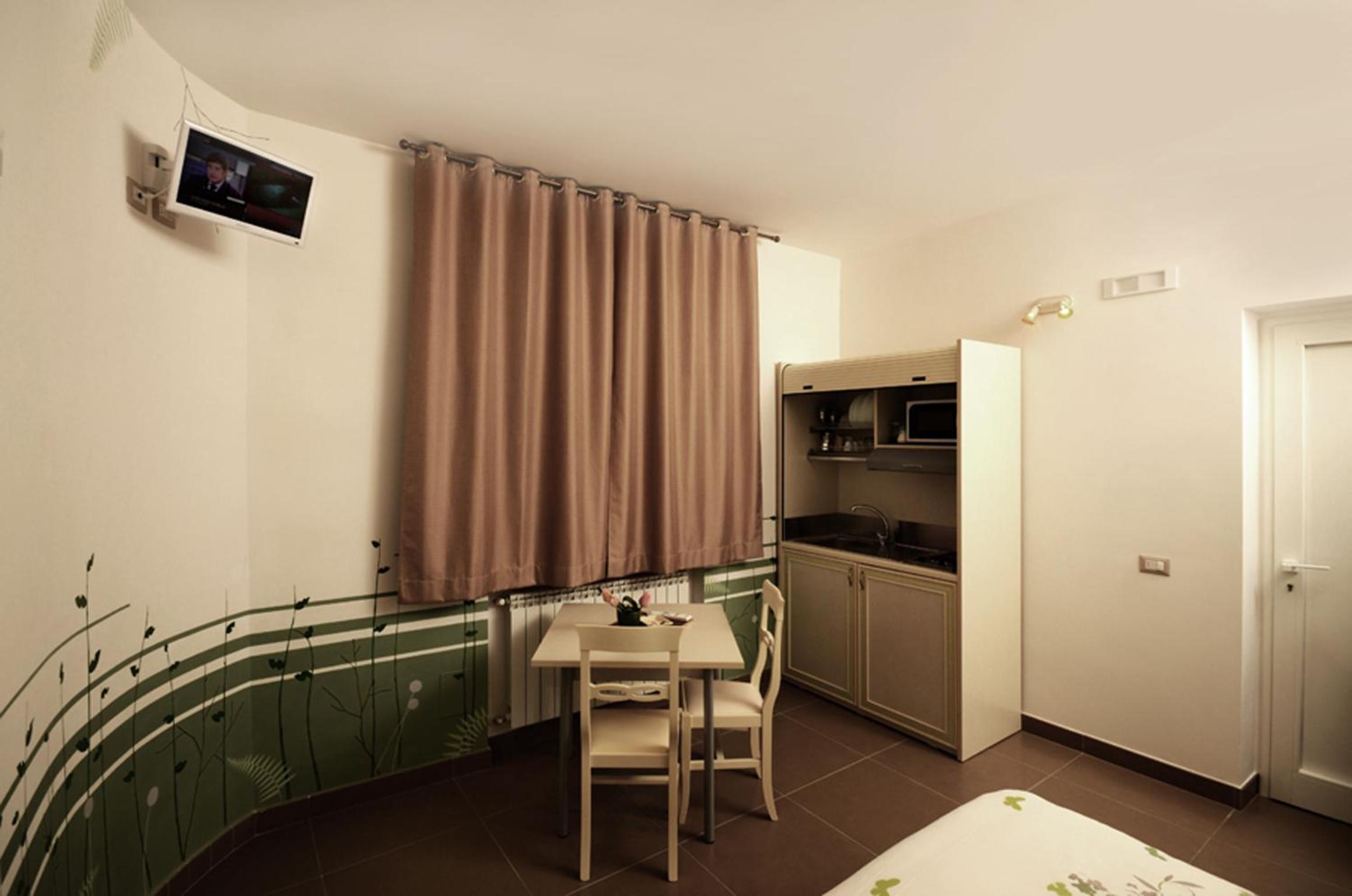 Double Room with Kitchenette photo 3